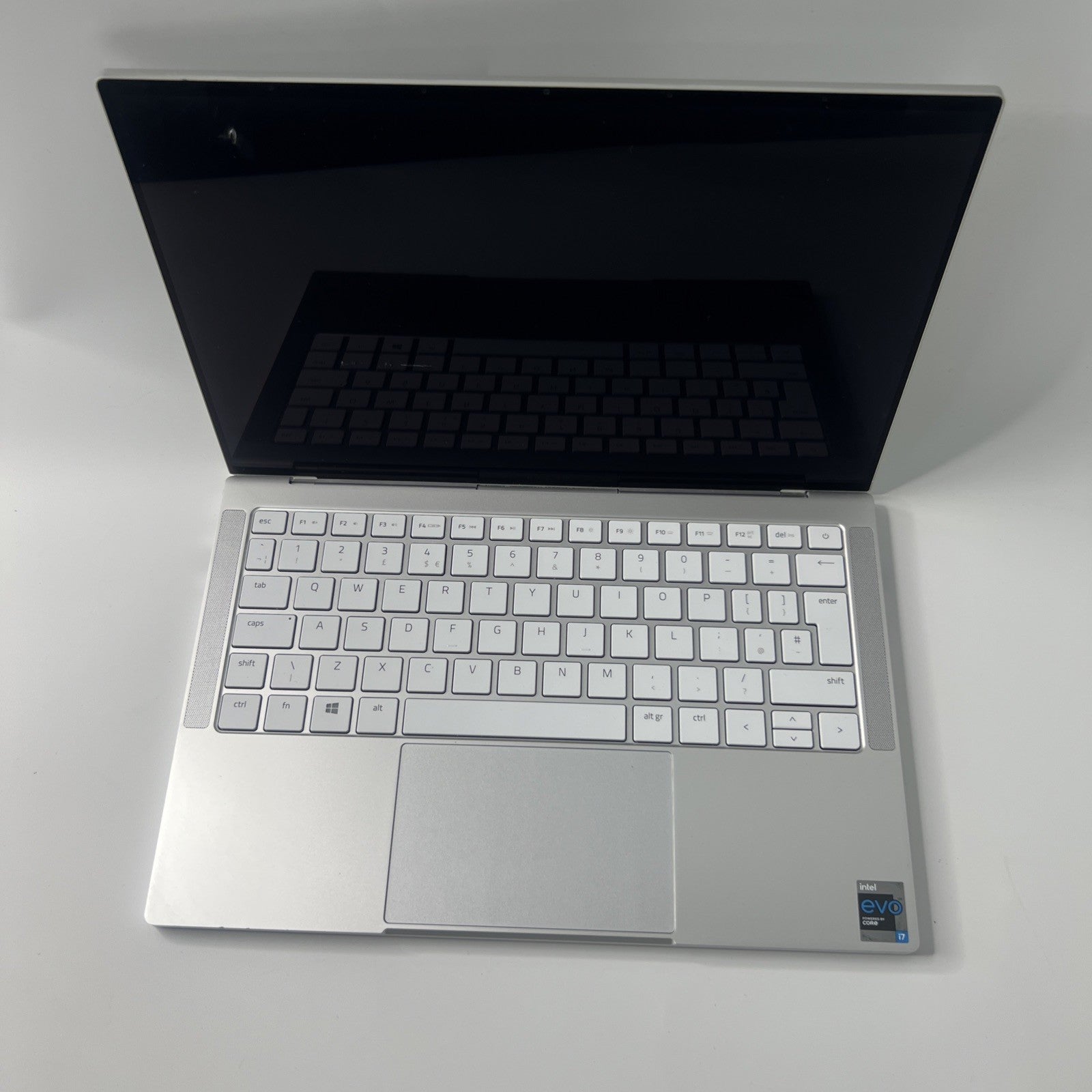 Razer Book 13 RZ09-0357 Intel Core i7-1165G7 16GB RAM 1TB SSD | Windows 11 Pro