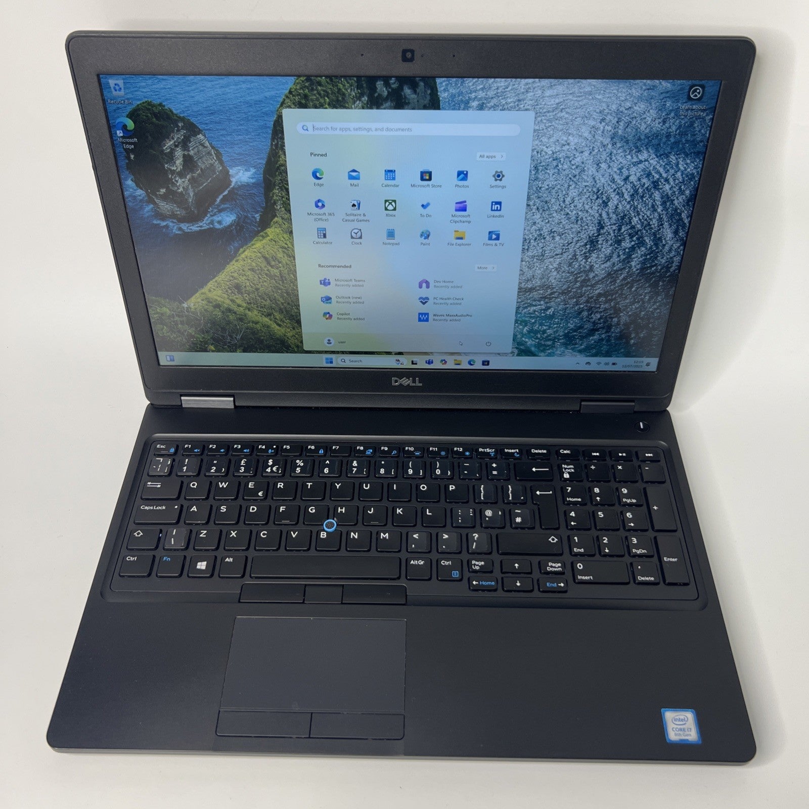 Dell Latitude 5590 Intel Core  i7-8650U 16Gb 512Gb SSD FHD Windows 11 Pro Laptop