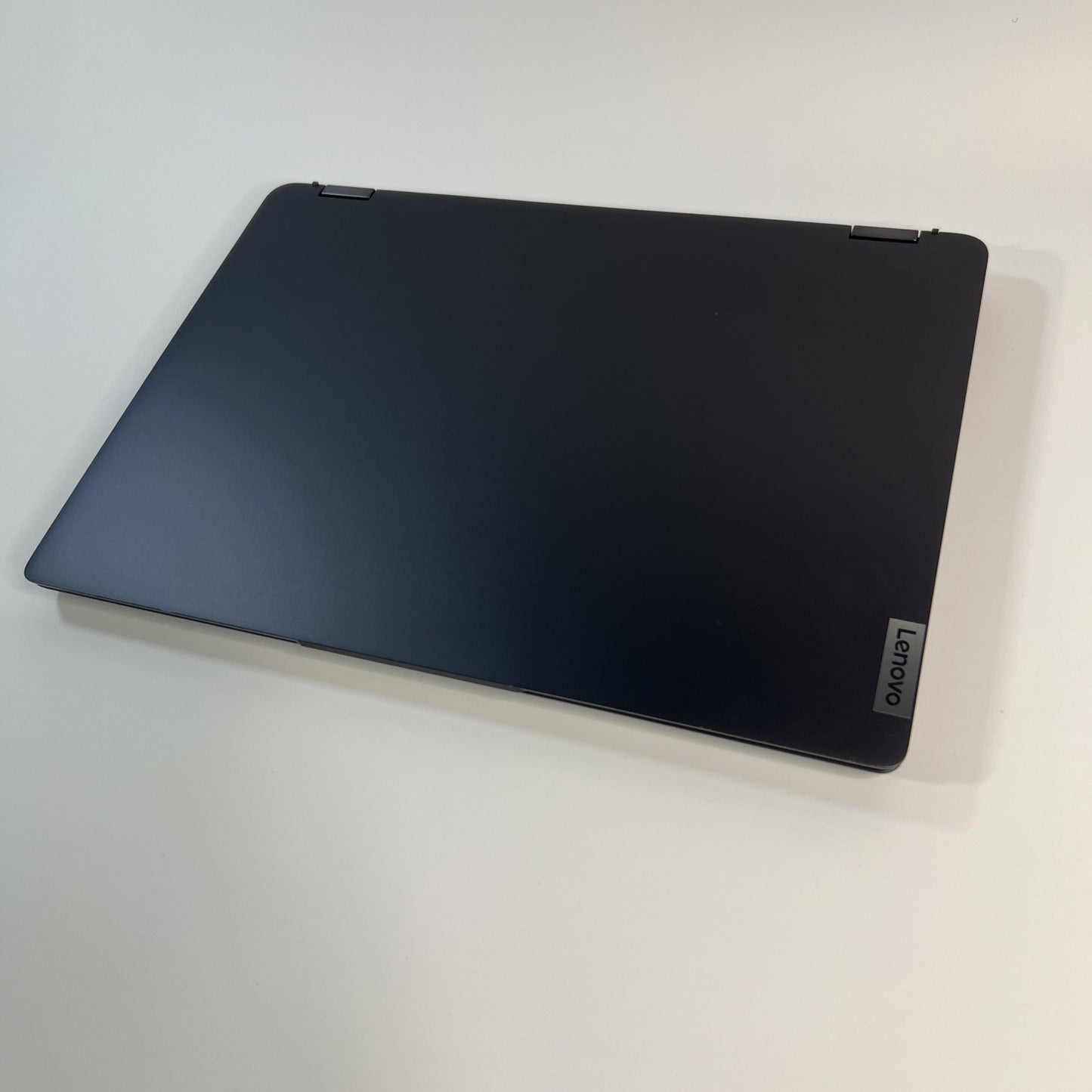 Lenovo IdeaPad Flex 5 16IAU7 Touchscreen Intel Core i7-1255U 16GB RAM 512GB SSD 