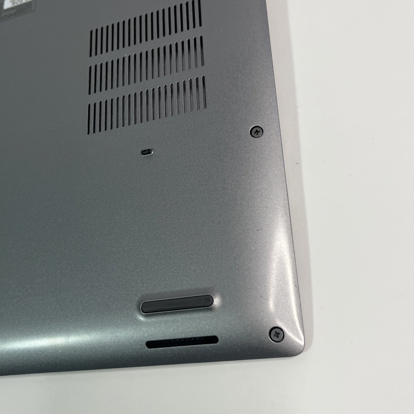 Genuine Silver Dell Latitude 5520 Bottom Base Cover CN-03C21P-Hnk