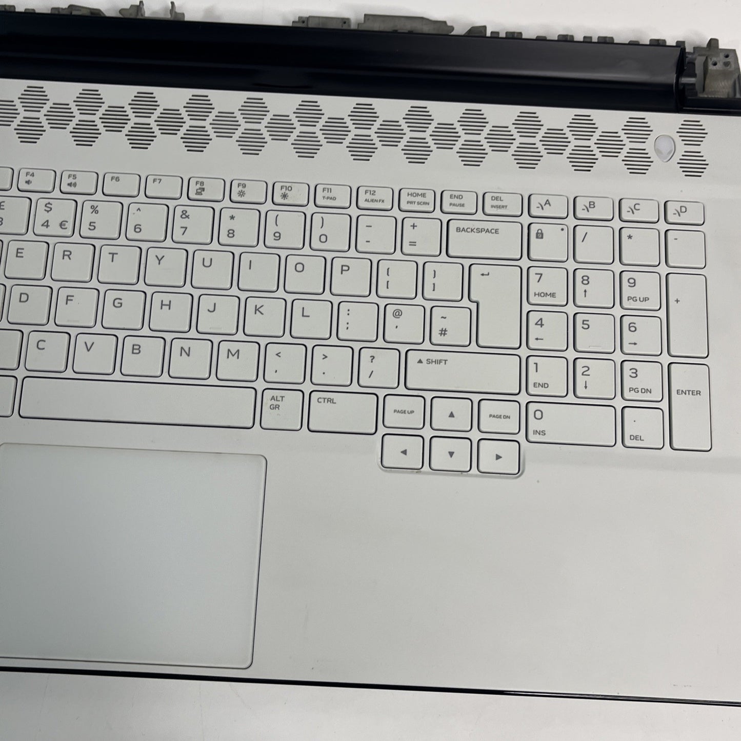 Genuine Dell Alienware M17 R3 Palmrest,keyboard,trackpad 02Y8GG. Missing Cable