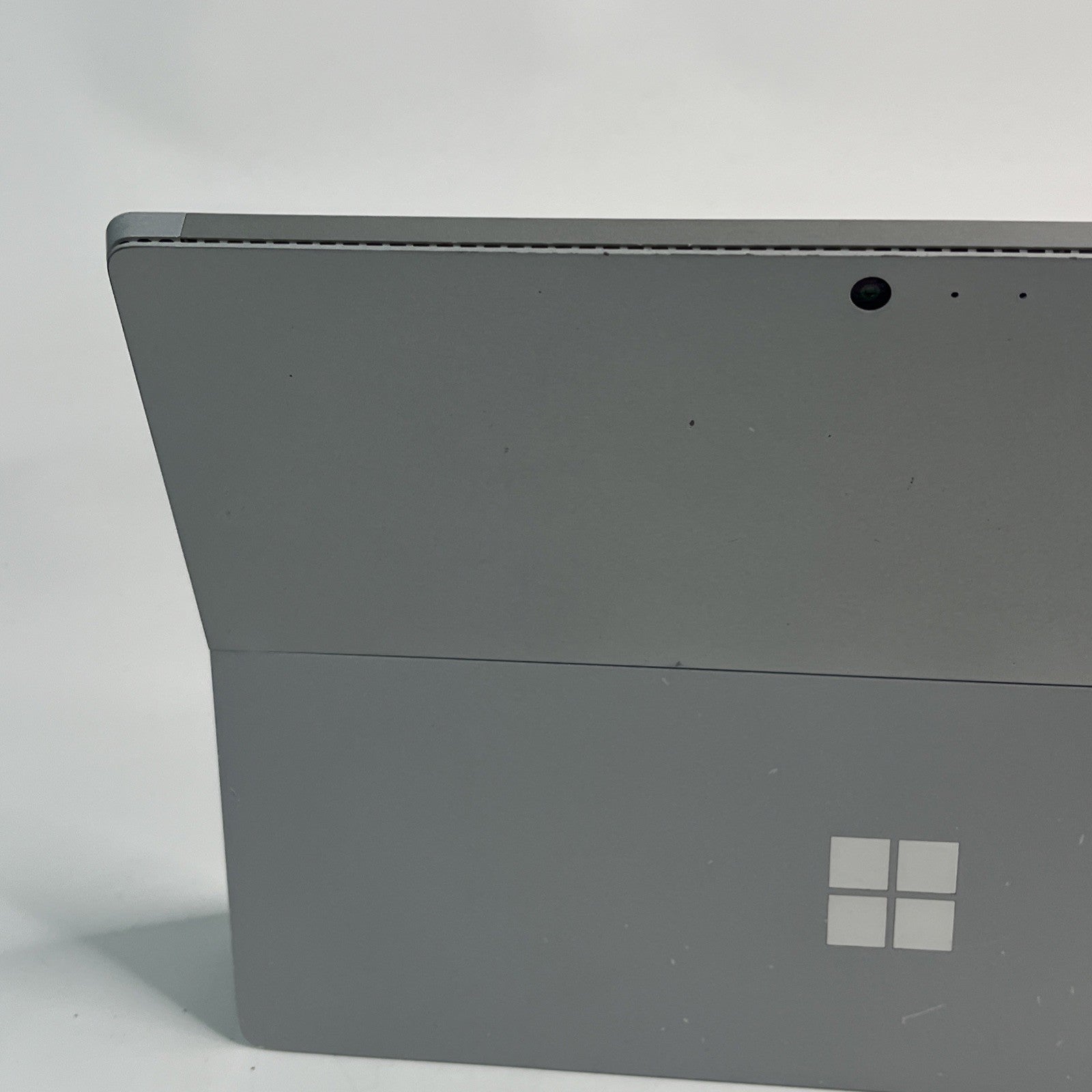 Microsoft Surface Pro 4 12.3” Intel i5-6300U  4GB RAM 128GB SSD