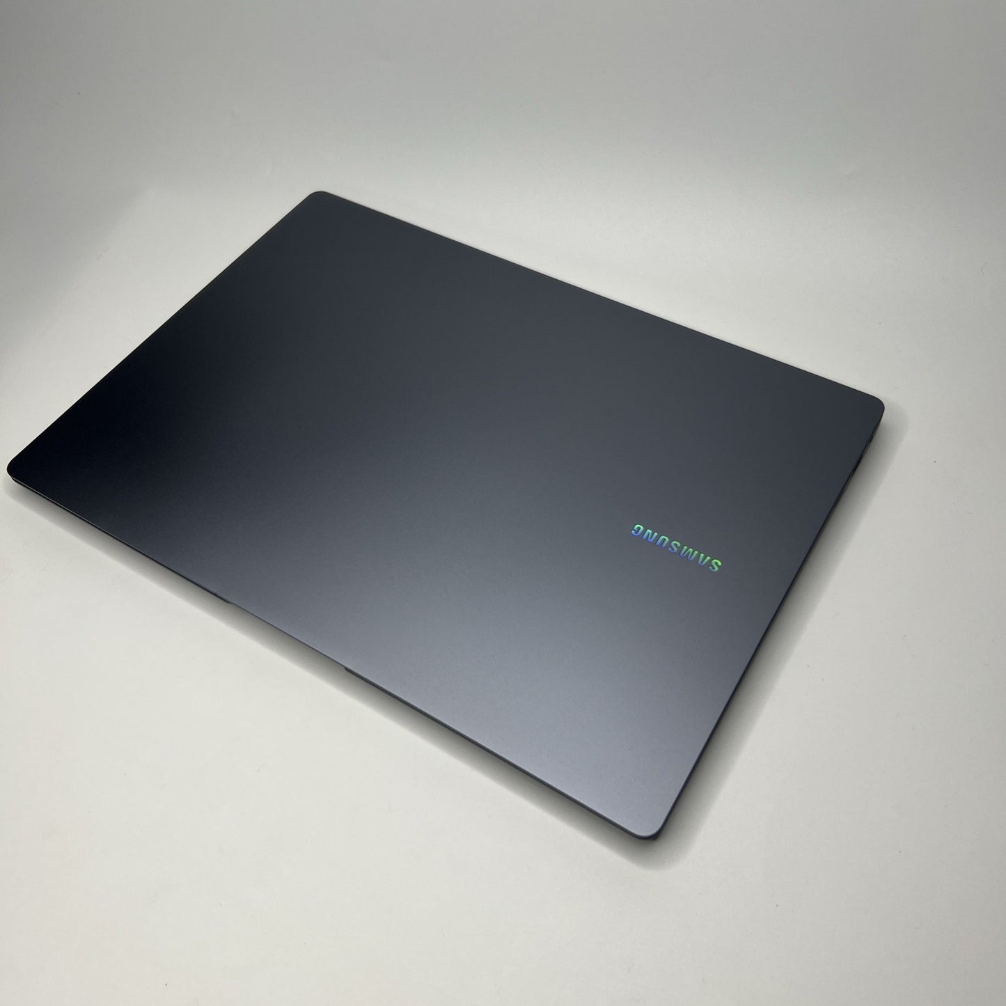 SAMSUNG Galaxy Book4 pro 16" Intel Core Ultra 7 1TB SSD 16GB AMOLED RTX 4050