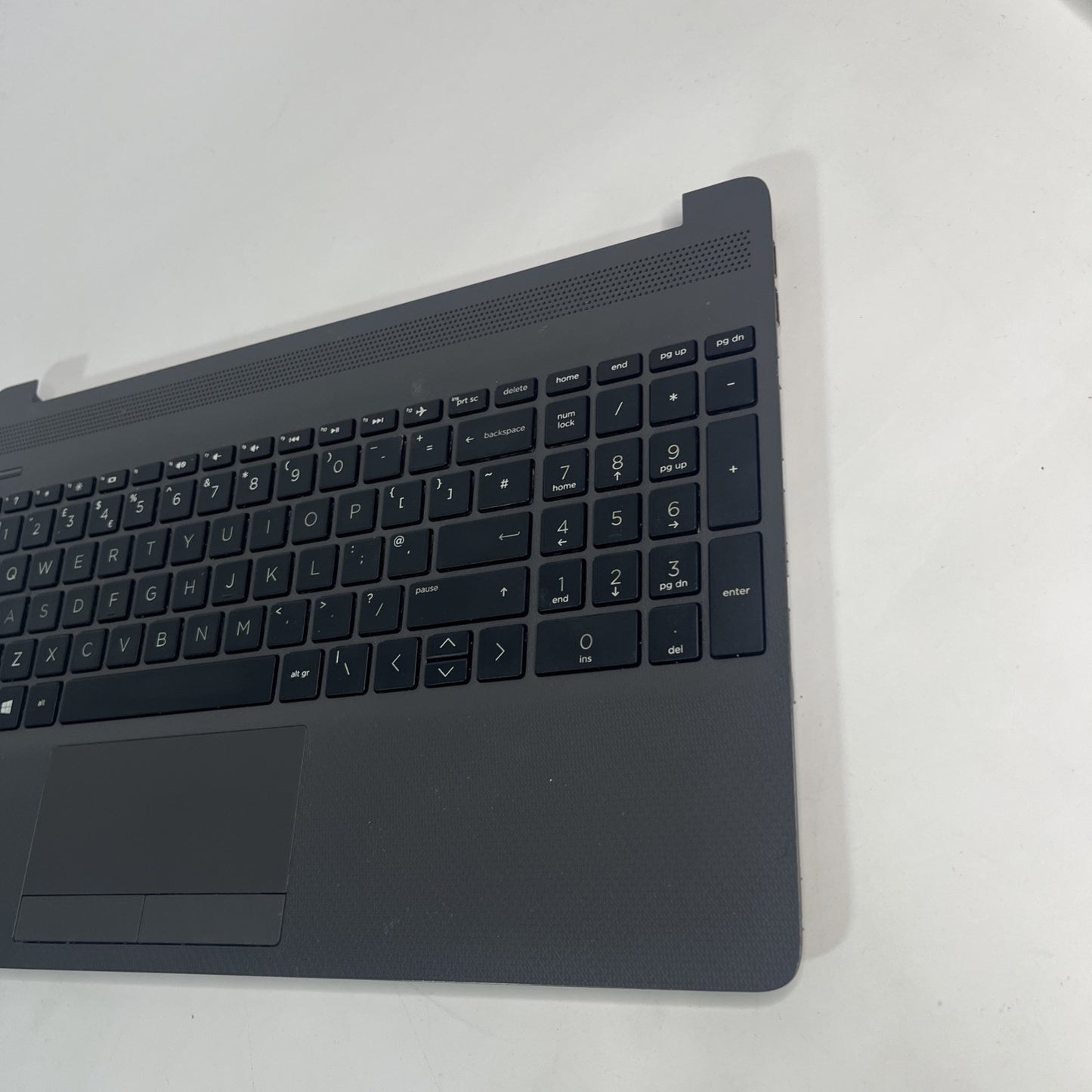 Genuine Black Hp 250 G8 Complete Palmrest , Keyboard , Speakers & Usb Board