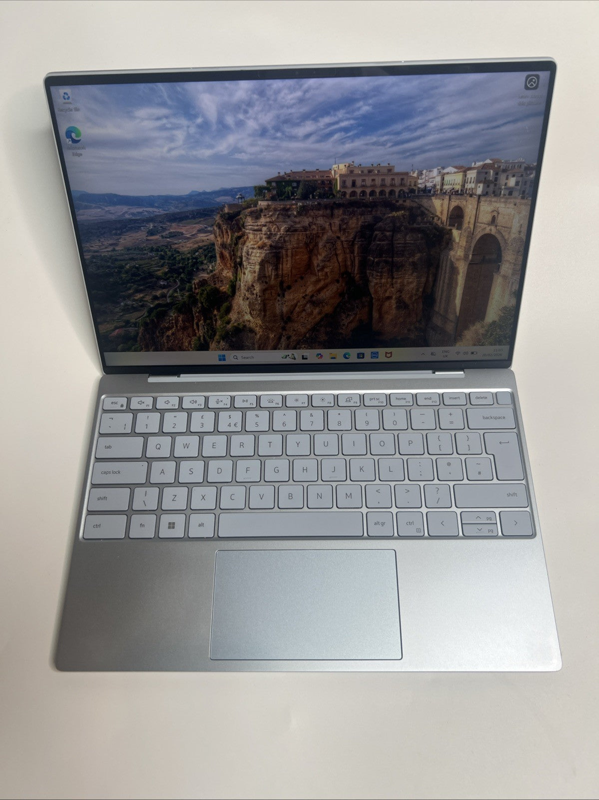 Dell XPS 9315 Core i7-1250U 16GB 512GB SSD Touchscreen Ultrabook Laptop Win 11