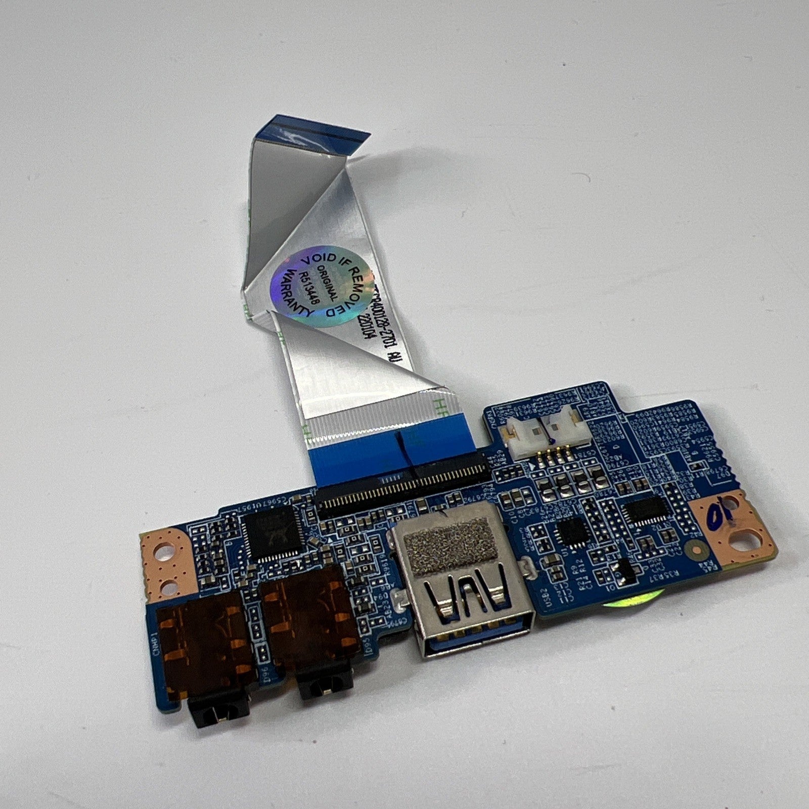 Medion Erazer Beast-X30 USB Port Board DBPGM7TN81-PN20 DC Socket Power