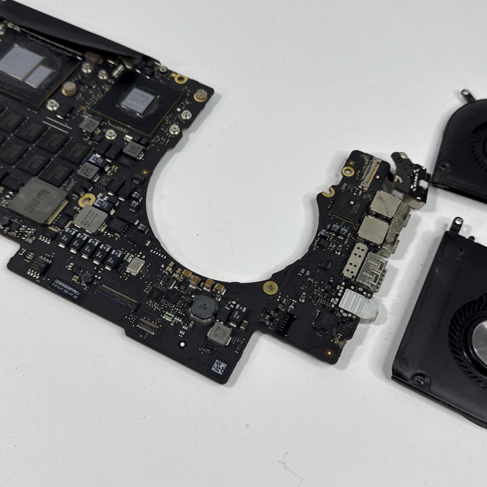 MacBook Pro 15" A1398 Late 2013 Logic Board i7-4960HQ (FOR PARTS)