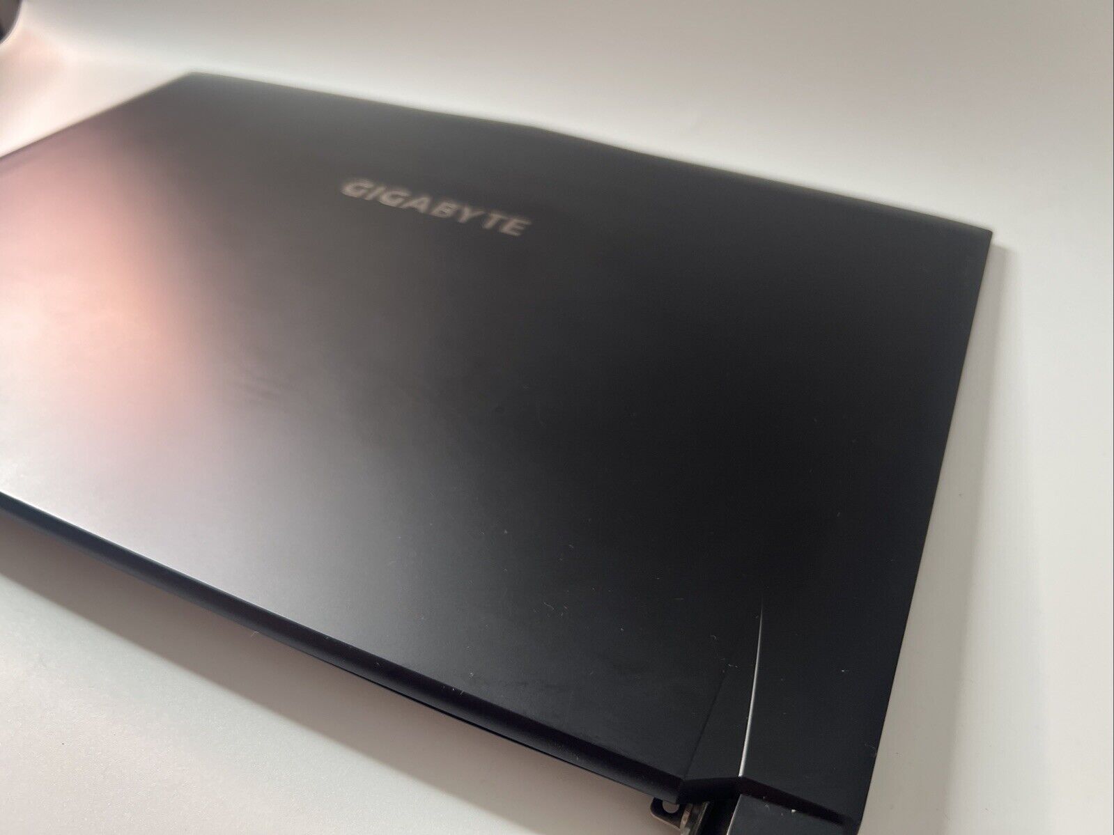 Gigabyte P57 P57W 27362-P57W0-G24S Complete LCD Top LId Back Cover Assembly