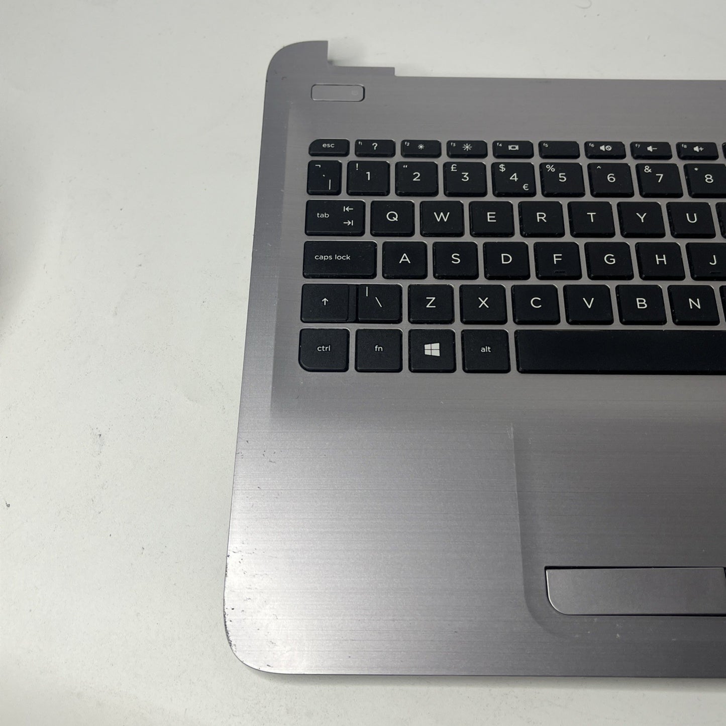 Genuine Silver HP 255 G5 Notebook Palmrest Keyboard And Touchpad.