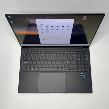Samsung Galaxy Book 2 Pro 5G Core i5-1240P 8GB 512GB 15.6 Inch AMOLED Windows 11