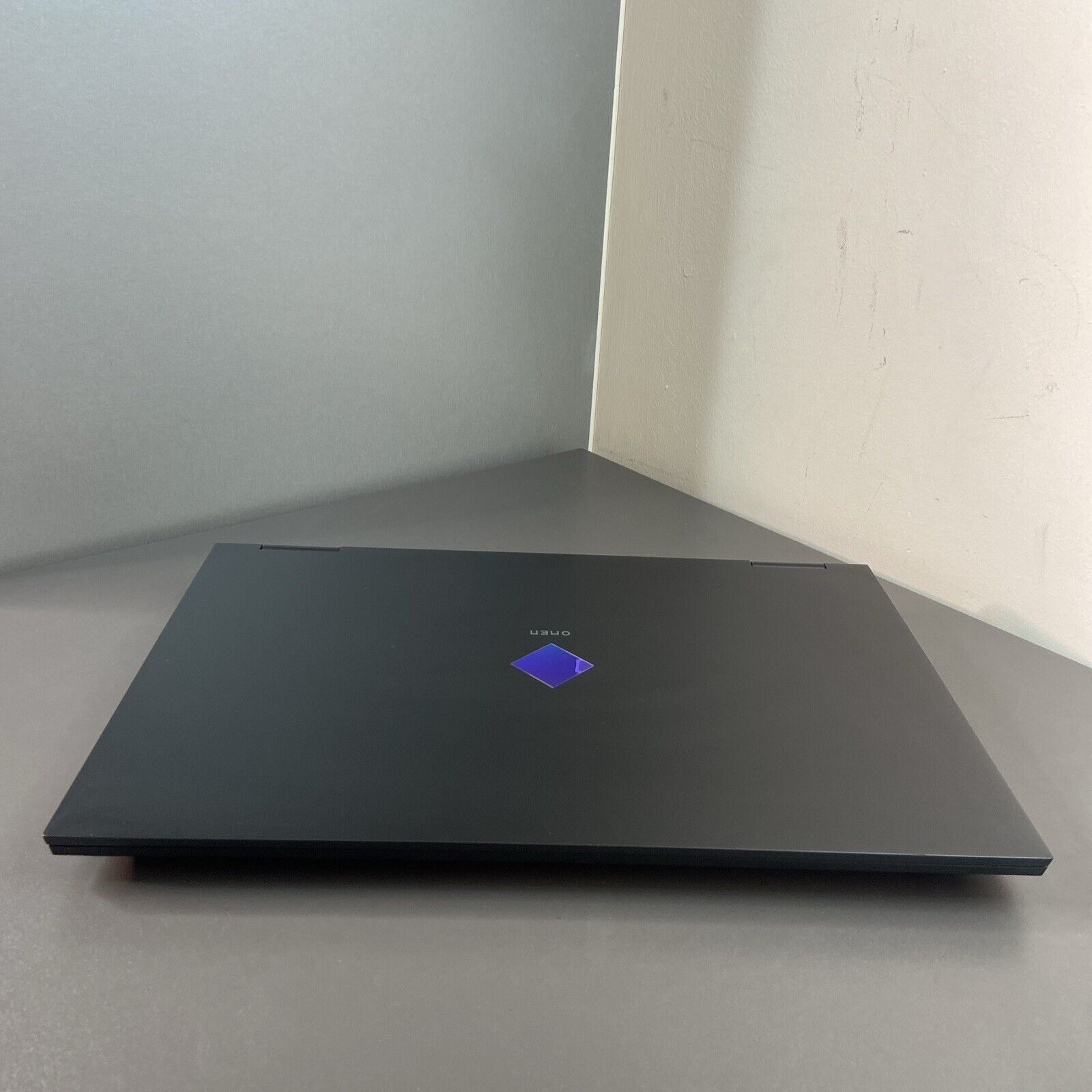 HP Omen 17-ck1502na Core i7-12700H 16GB 512GB SSd RTX 3060 17.3” Gaming Laptop