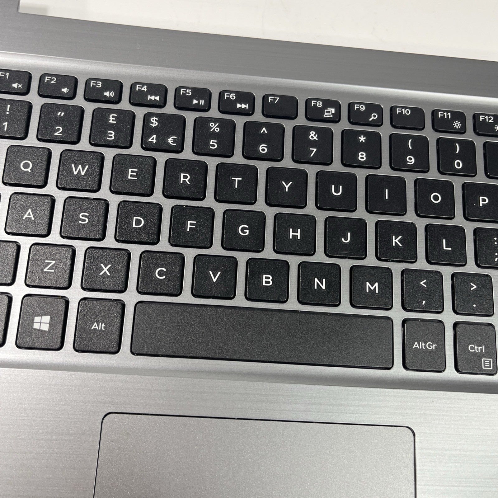 Genuine Grey Dell Inspiron 15 5567  Palmrest, Keyboard,speaker & Touchpad 0PTINY