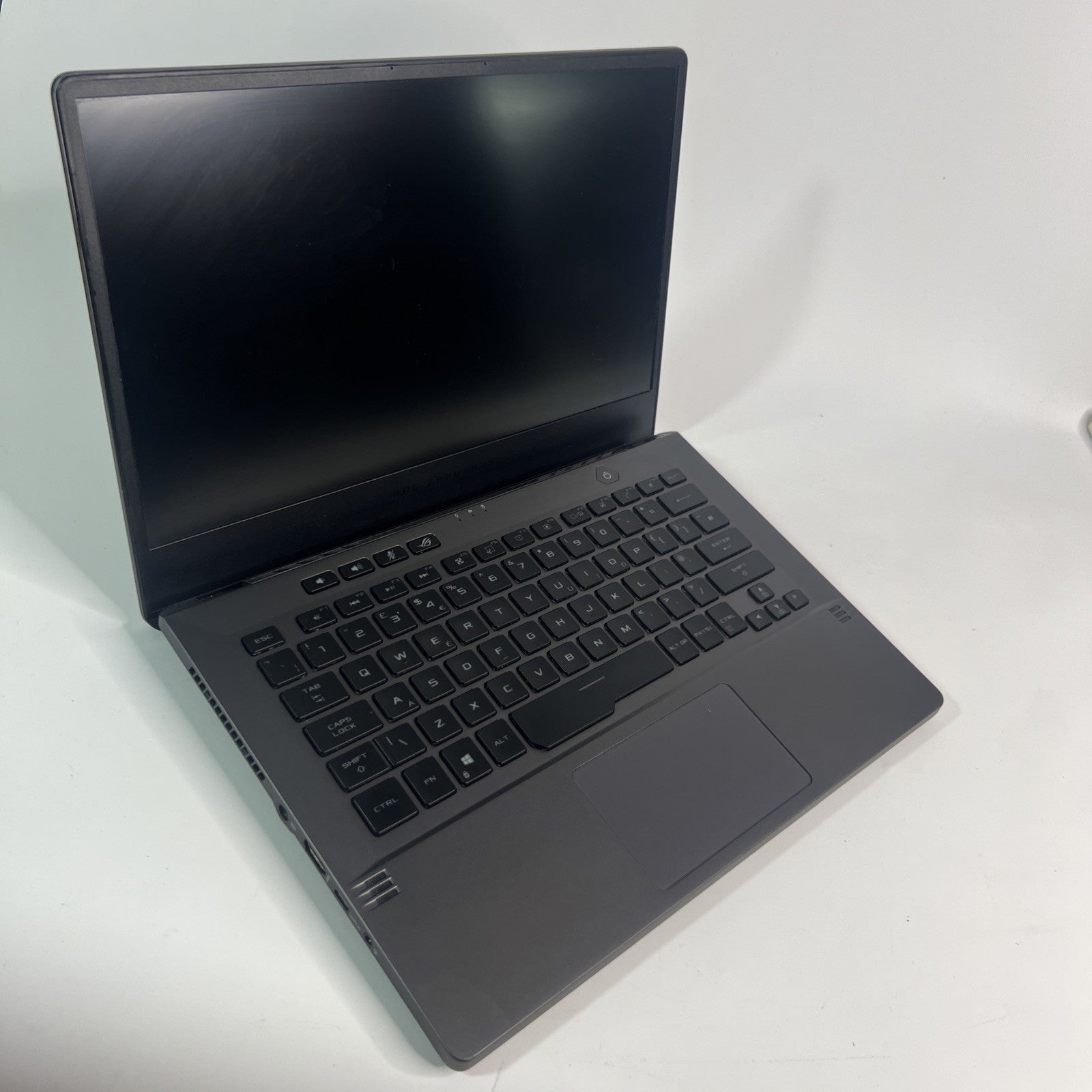 ASUS ROG Zephyrus G14 GA401IU – Ryzen 9 4900HS – GTX 1660Ti 512GB SSD 16GB RAM