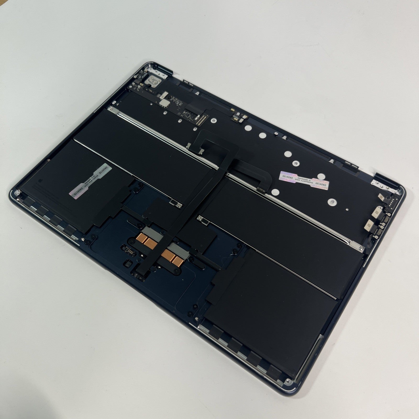 Apple MacBook Air 13" A3240 (2025 M4) Palmrest Midnight  Read Description