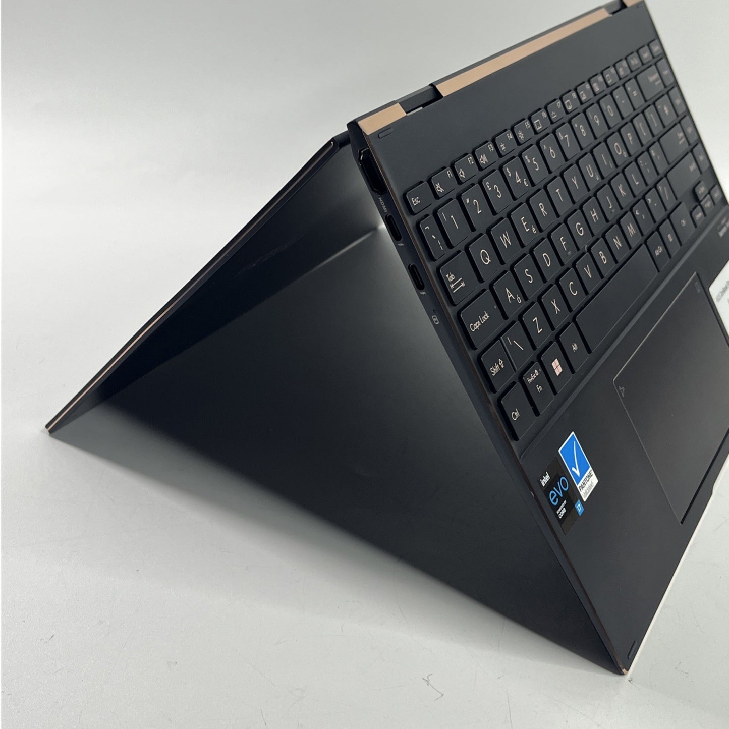 ASUS Zenbook Flip S UX363EA 14"  360 Touchscreen 2in1 i7-1165G7  16GB Ram