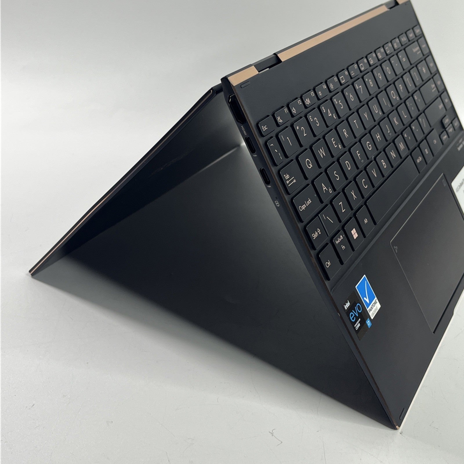 ASUS Zenbook Flip S UX363EA 14"  360 Touchscreen 2in1 i7-1165G7  16GB Ram