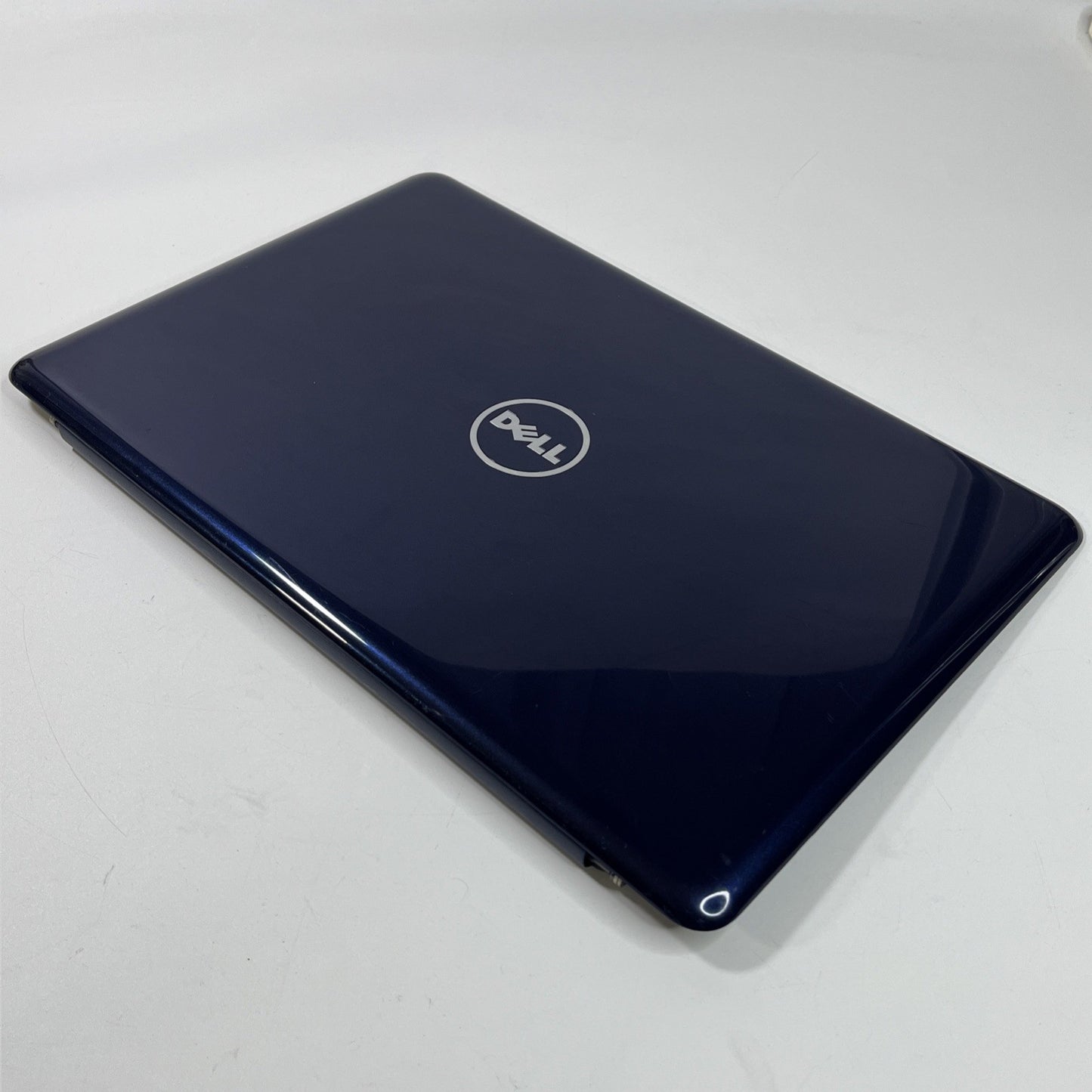 Genuine Blue Dell Inspiron 15 5567  Complete Top Lid And Screen Assembly.