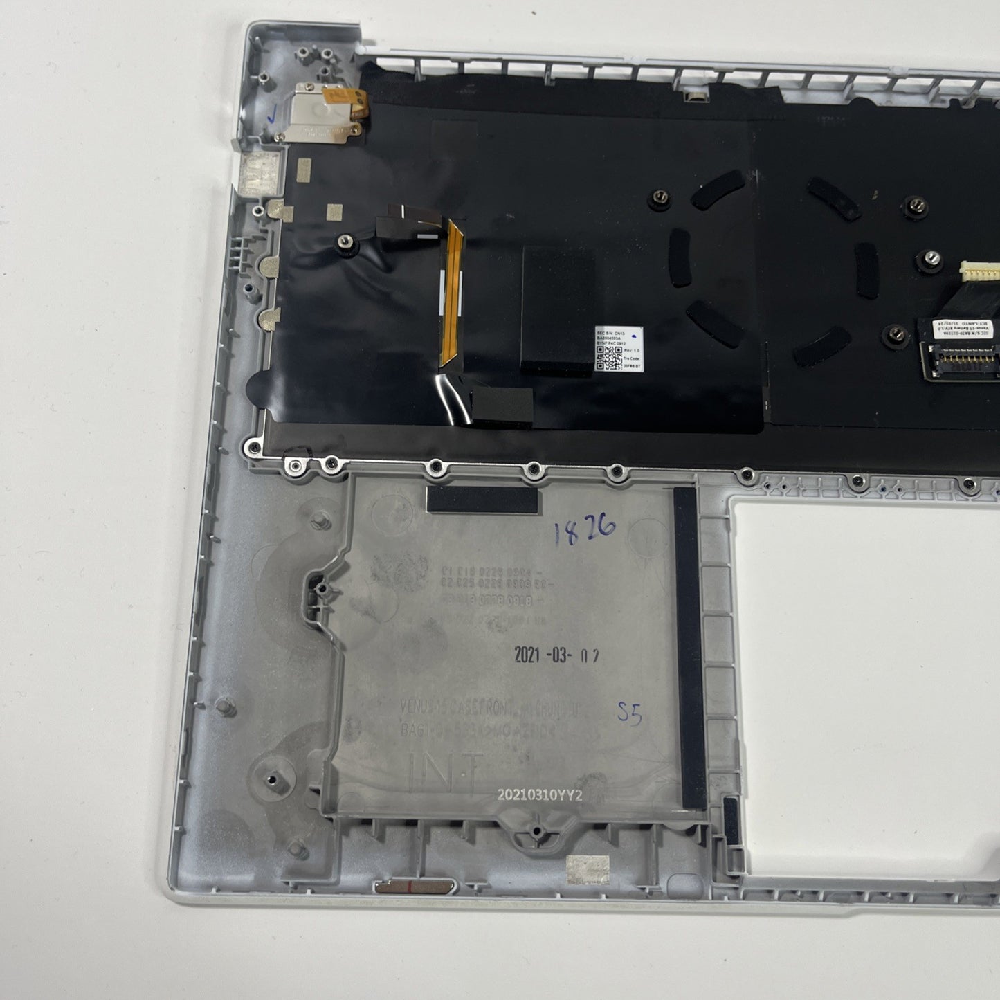 Genuine White Samsung Galaxy Book Pro NP950XDB  Palmrest & Keyboard BA5904593A.
