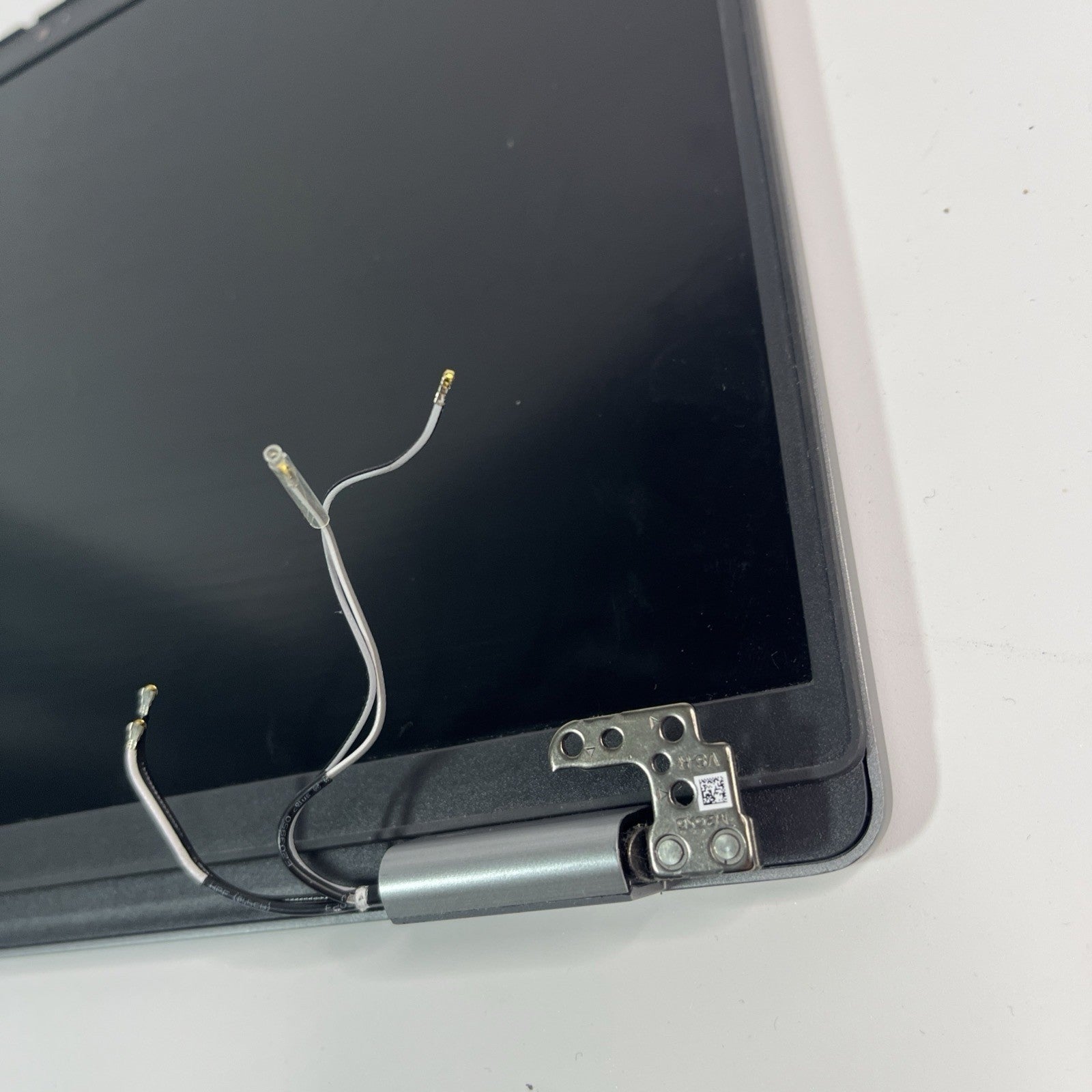 GENUINE Dell Latitude 5520 Grey LCD Complete Screen Assembly