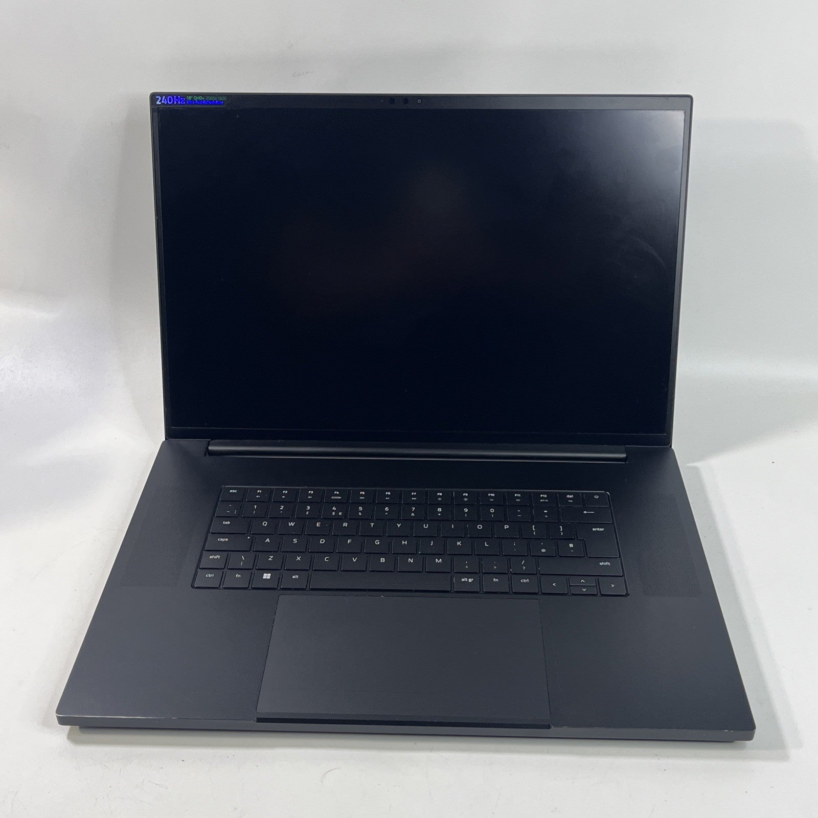 Razer Blade 18 RZ09-484 18"  32 GB RAM i9-1350HX - RTX 4090 2TB SSD 240HZ