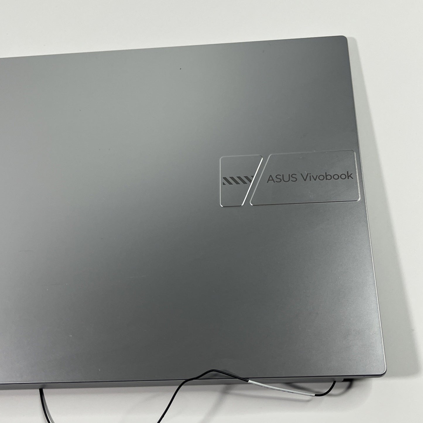 Genuine Silver Asus Vivobook 15 X1504ZA Complete Top Lid & Bezel Assembly.