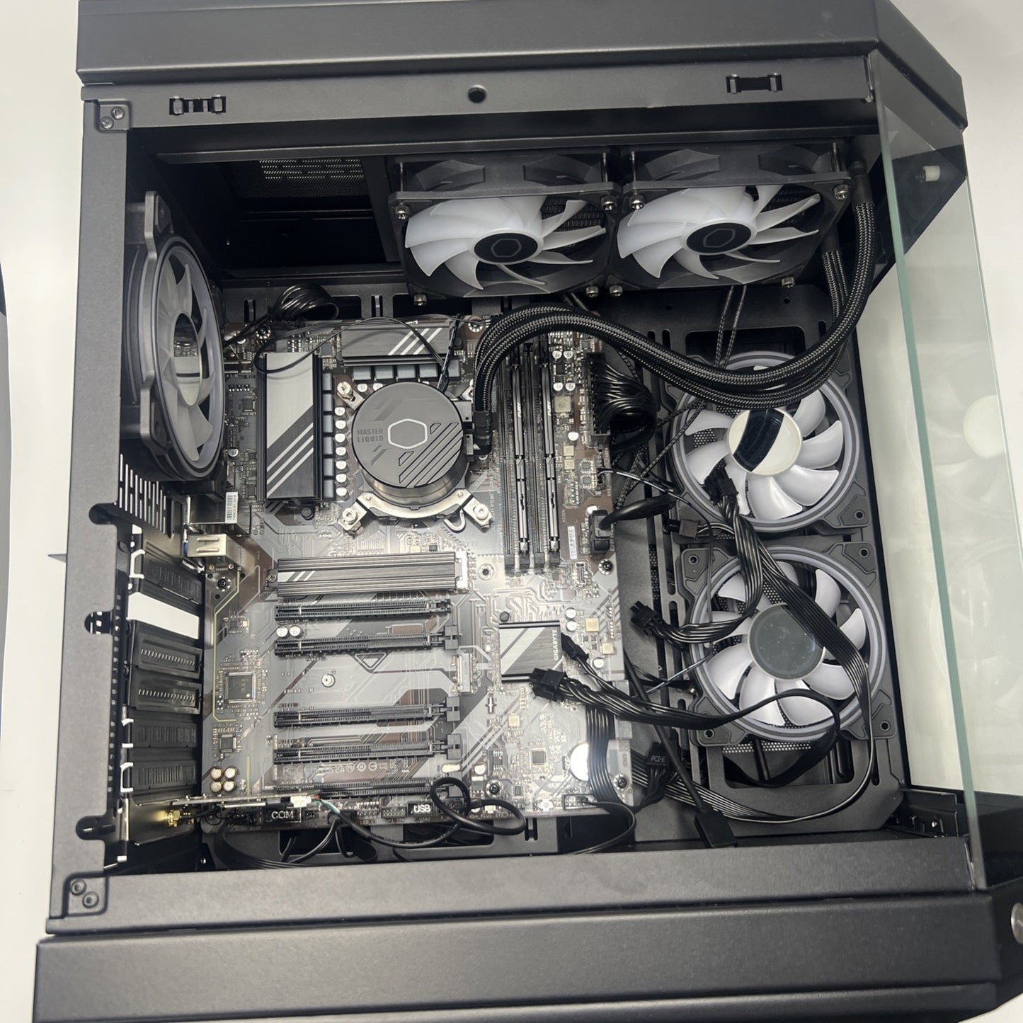 GAMEMAX HYPE TOWER PC i7-14700KF 32GB RAM 1TB SSD Gigabyte MB 850W Gold PSU WIFI