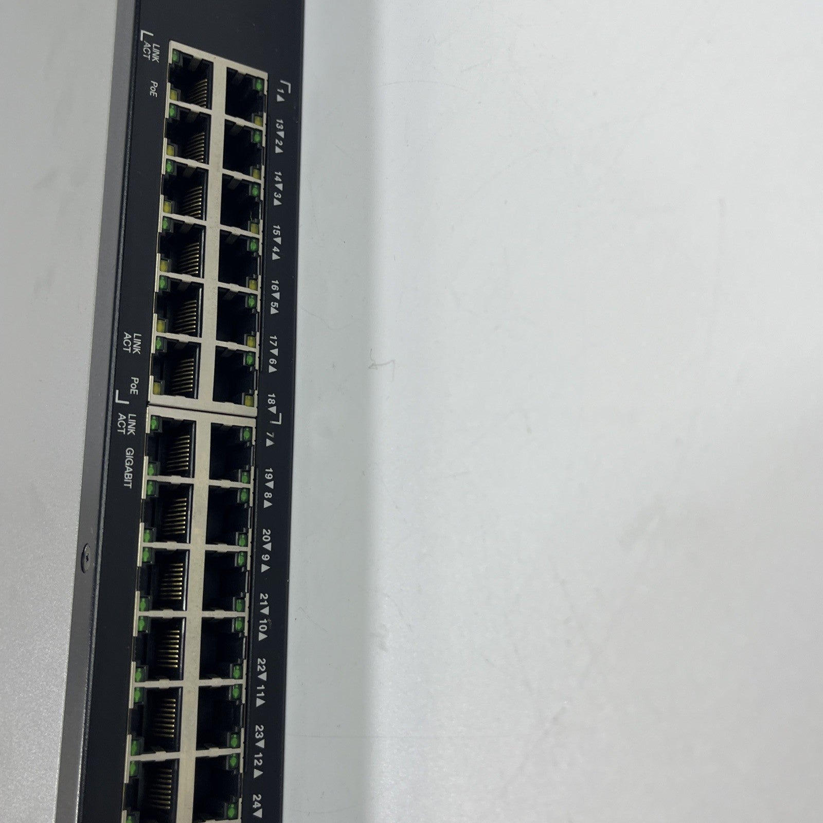 Cisco SG200-26P 26-Port Gigabit PoE Smart Switch - Black, FEW MINOR.