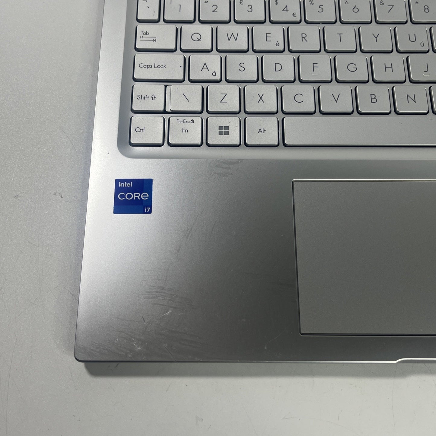 Genuine Silver Asus Vivobook 15 X1504ZA Palmrest, Keyboard& Speaker 13N1-GVM0401
