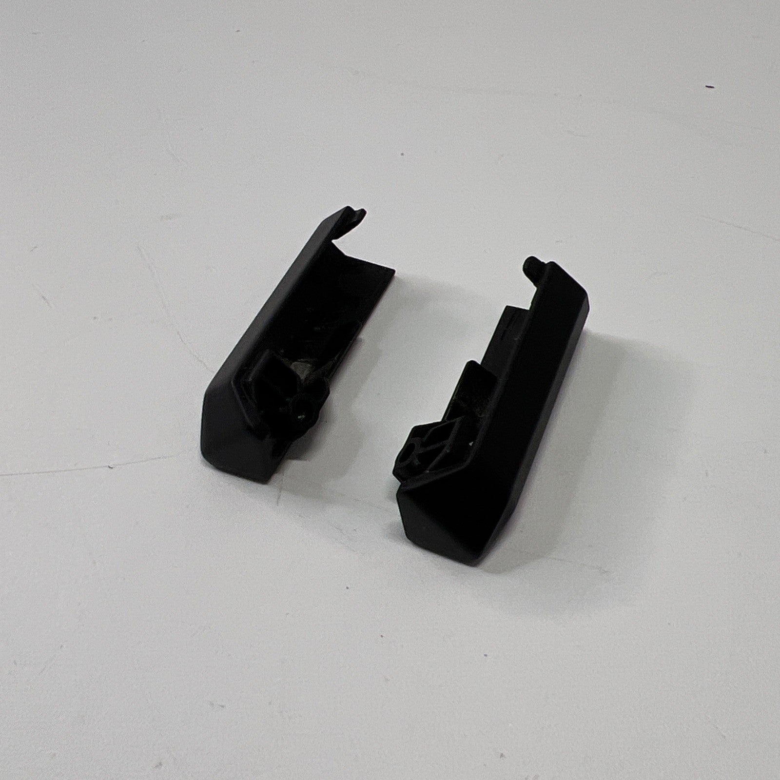 Genuine Medion Erazer Beast-X30 Genuine Hinge Covers Left + Right Set