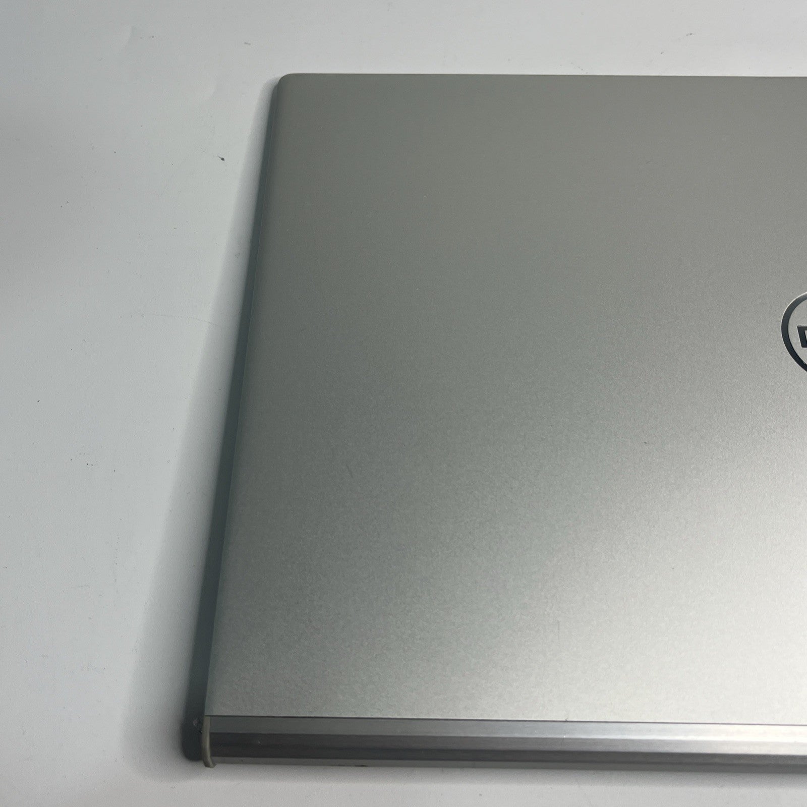 Dell Inspiron 7501 LCD Complete Screen Assembly Top Lid Cover Silver Cables