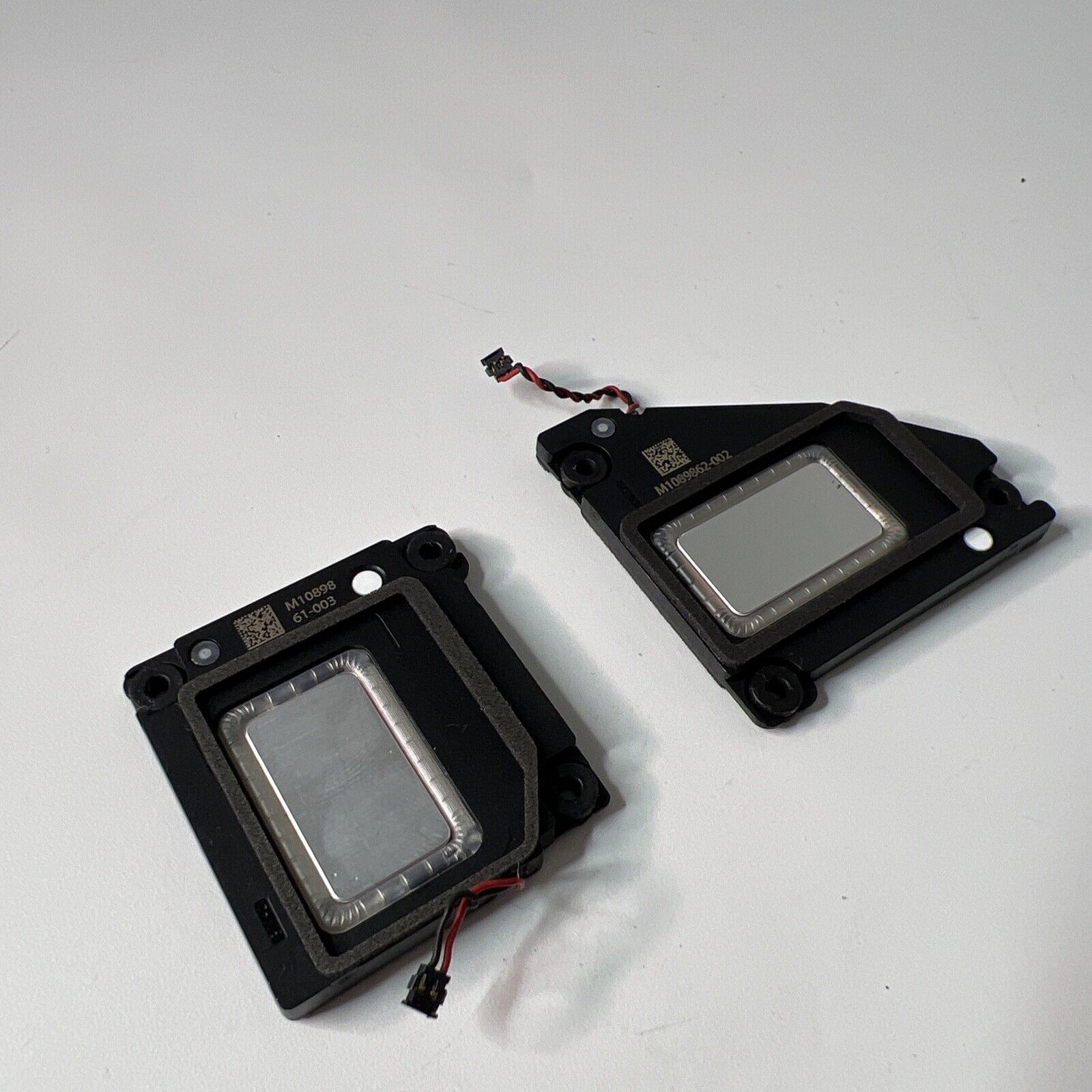 Microsoft Surface 4 1958 Internal Speaker Set Let & Right Genuine M1089861