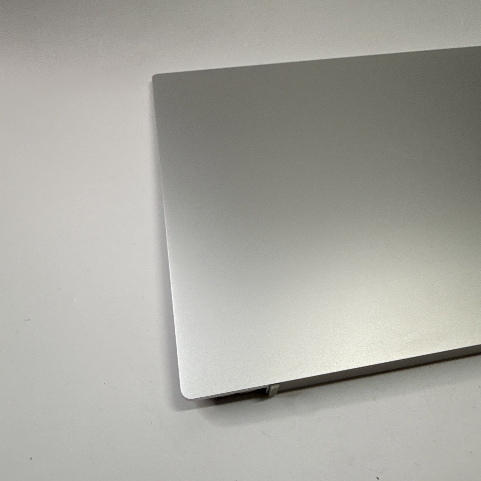 Razer Book 13 RZ09-0357 Top Lid Rear cover (No Screen cable) Silver 13141553