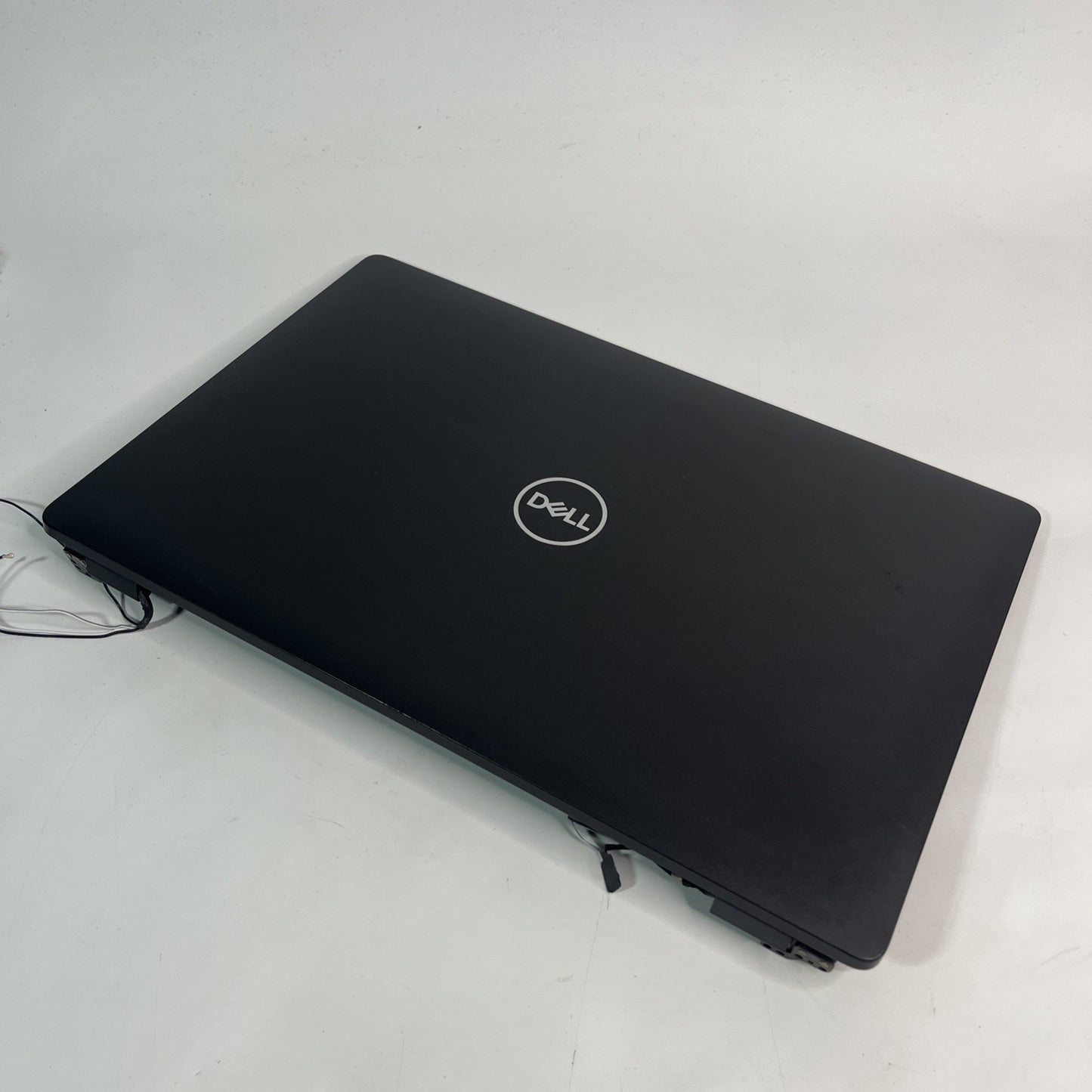 Genuine DELL LATITUDE 5500 15.6"  Complete Top Assembly.bezel bit Cracked