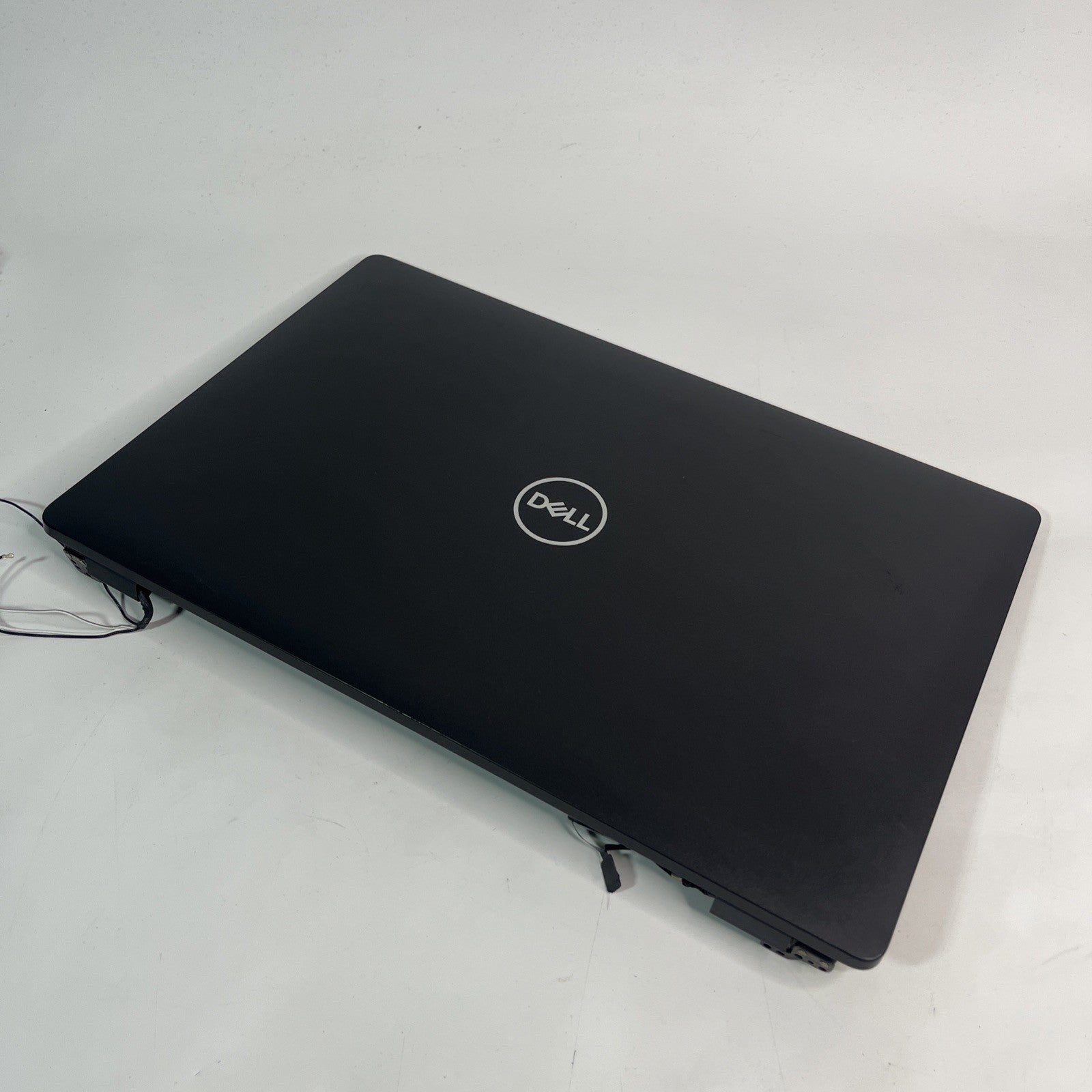 Genuine DELL LATITUDE 5500 15.6"  Complete Top Assembly.bezel bit Cracked