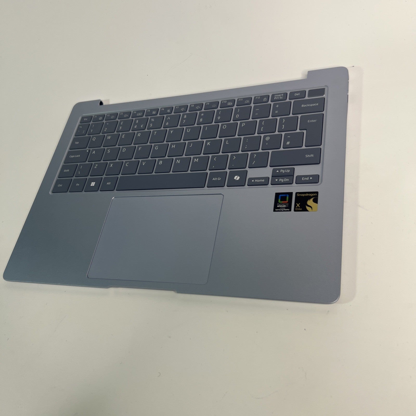 Samsung Galaxy Book 4 Edge NP940XMA Palmrest / Top Case Assembly – Grade B