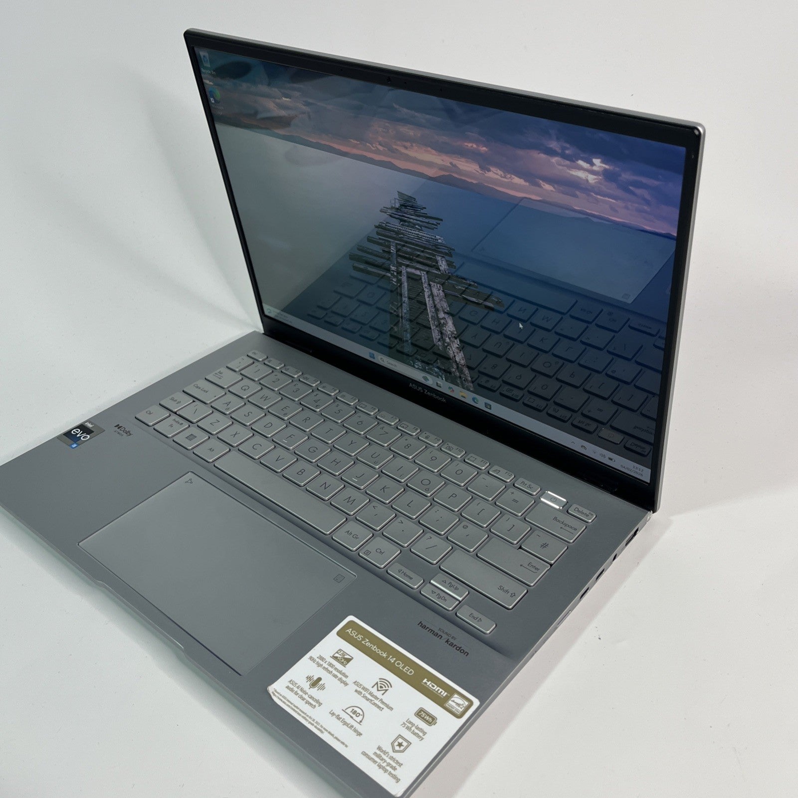 ASUS ZenBook 14 Ux3402V OLED 90Hz Laptop- i5-1340P,16GB RAM,256GB SSD,Windows 11