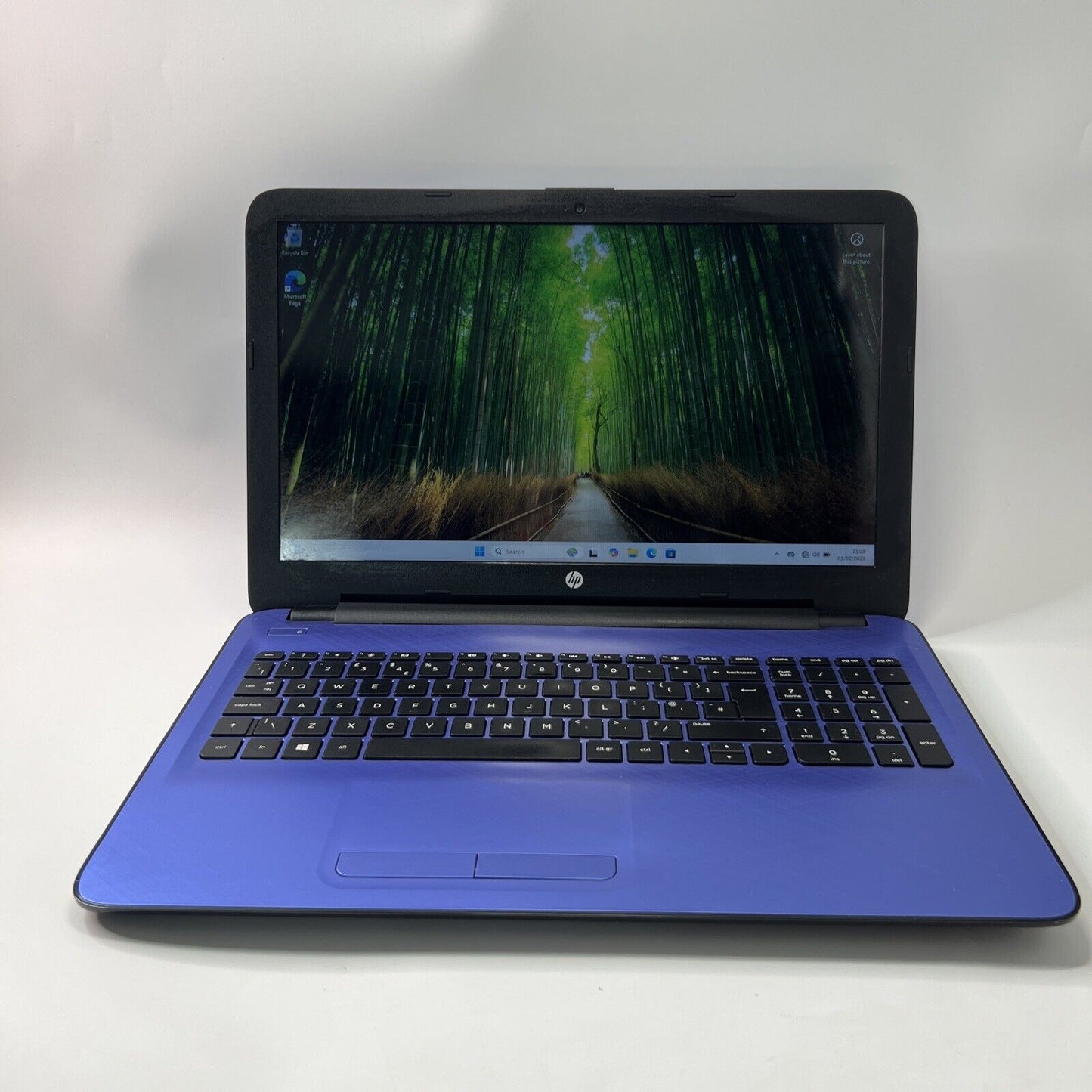HP 15-af165sa 15.6" - AMD A8-7410 APU 8GB RAM 128GB SSD Windows 11