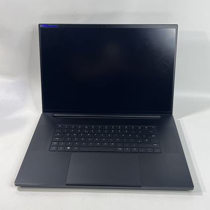 Razer Blade 18 RZ09-484  32GB RAM i9-1350HX - RTX 4090 2TB SSD 240HZ For Parts