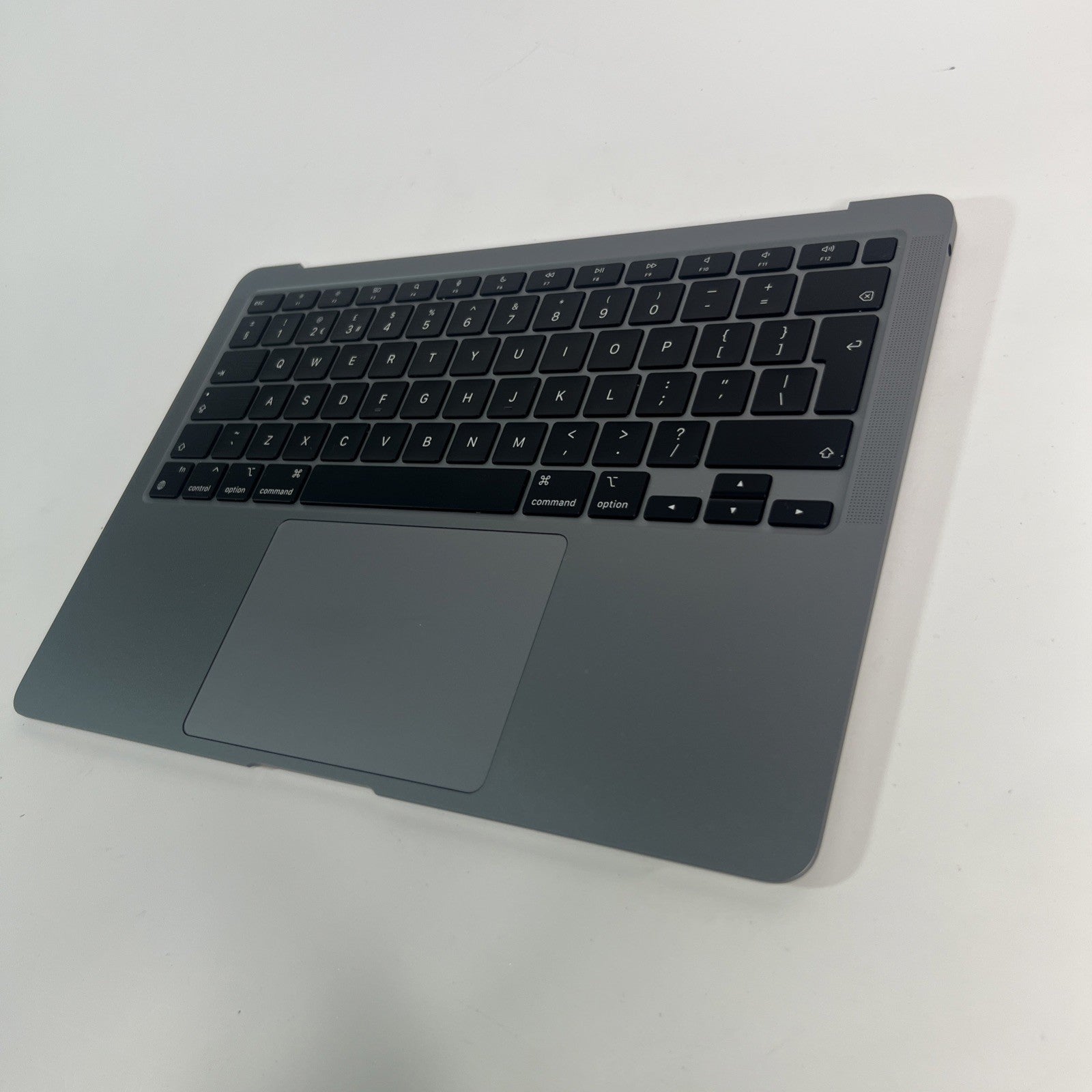 Apple MacBook Air A2337 Palmrest / Top Case – Space Grey – EMC 3598 – Grade B