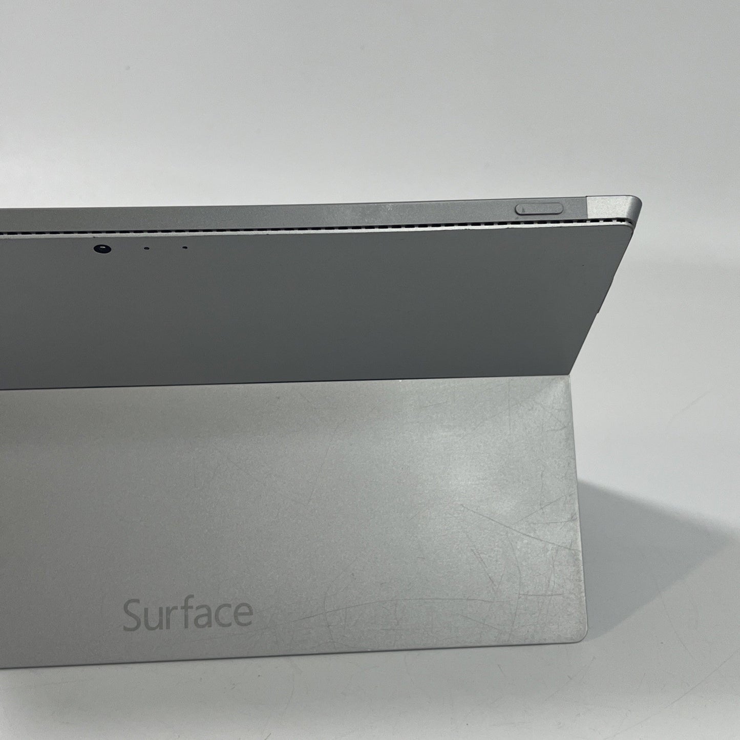 Microsoft Surface Pro 3 12” Intel i5-4300U 1.90 GHz  8GB RAM 256GB SSD Win 8 Pro