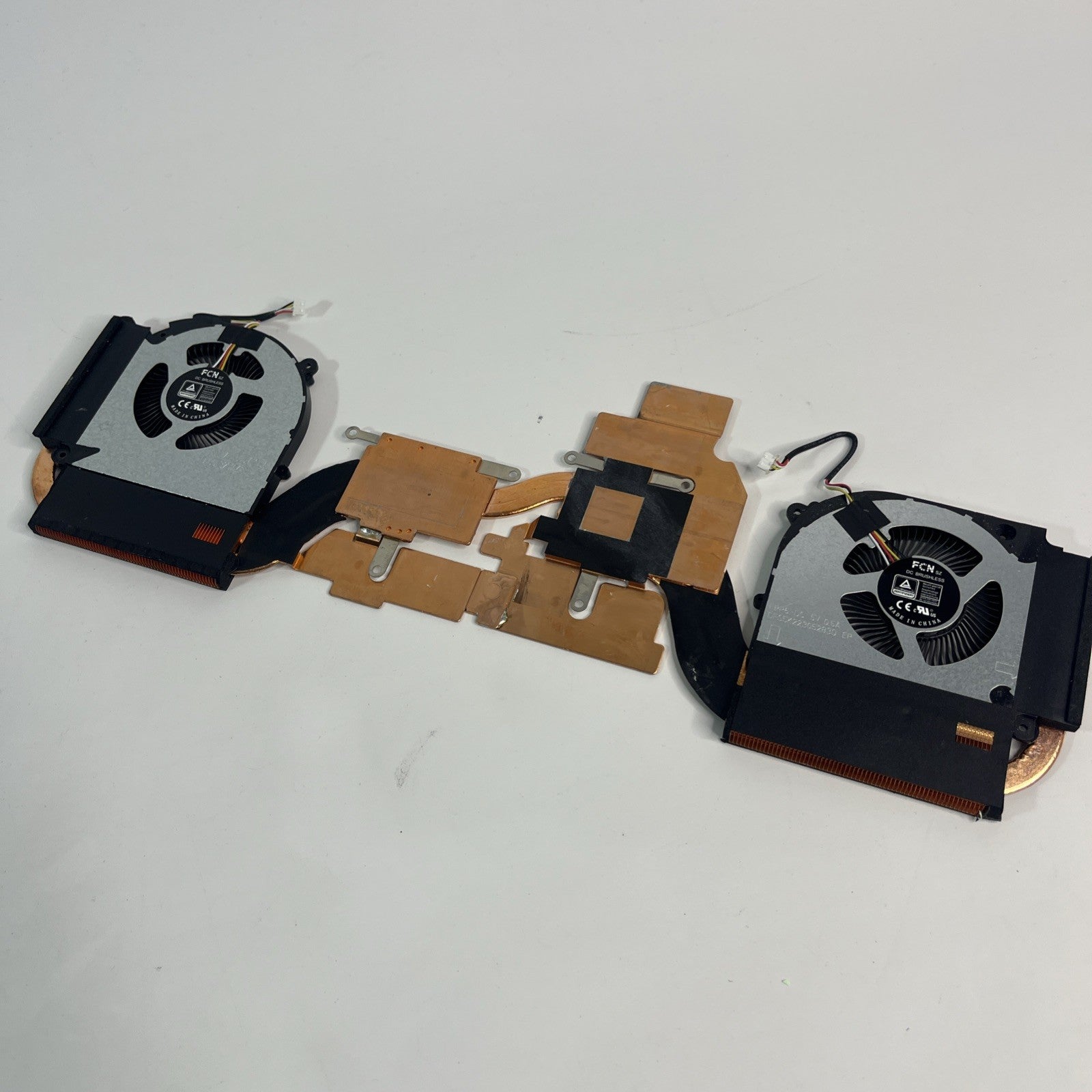 Genuine Black Medion Erazer Crawler E30-MD624 Cooling Cpu& Gpu Fans And Heatsink