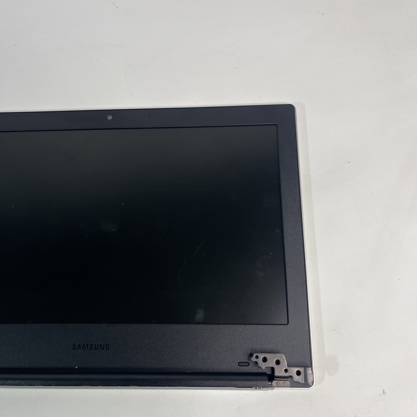 Genuine Silver Samsung Chromebook XE310XDA Complete Top Lid And Screen Assembly