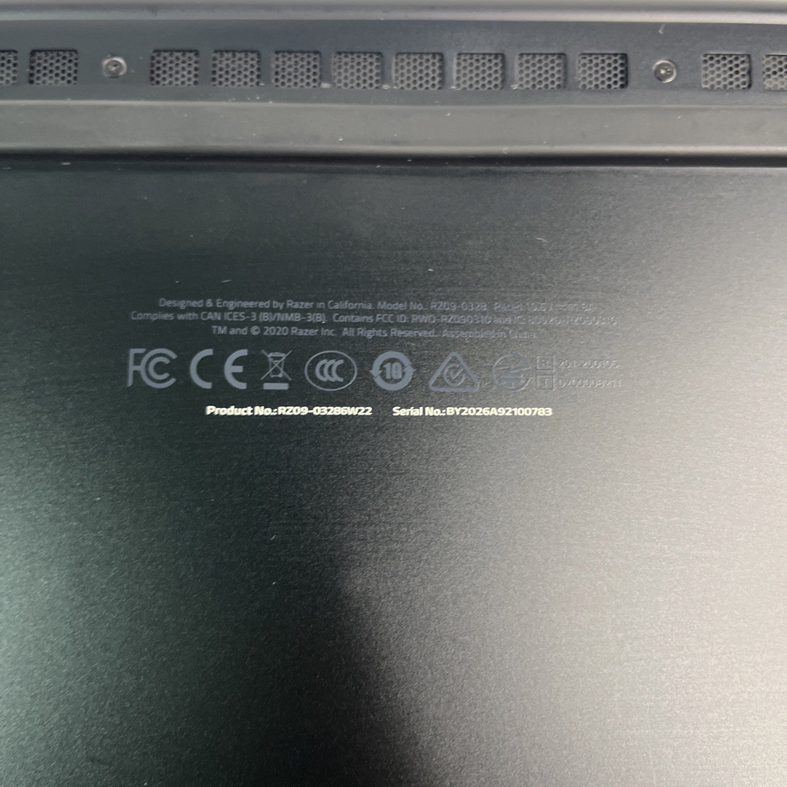 Razer Blade 15 RZ09-0328 I7-10th GEN RTX 2060 16 GB RAM 512GB SSD GOOD BATTERY