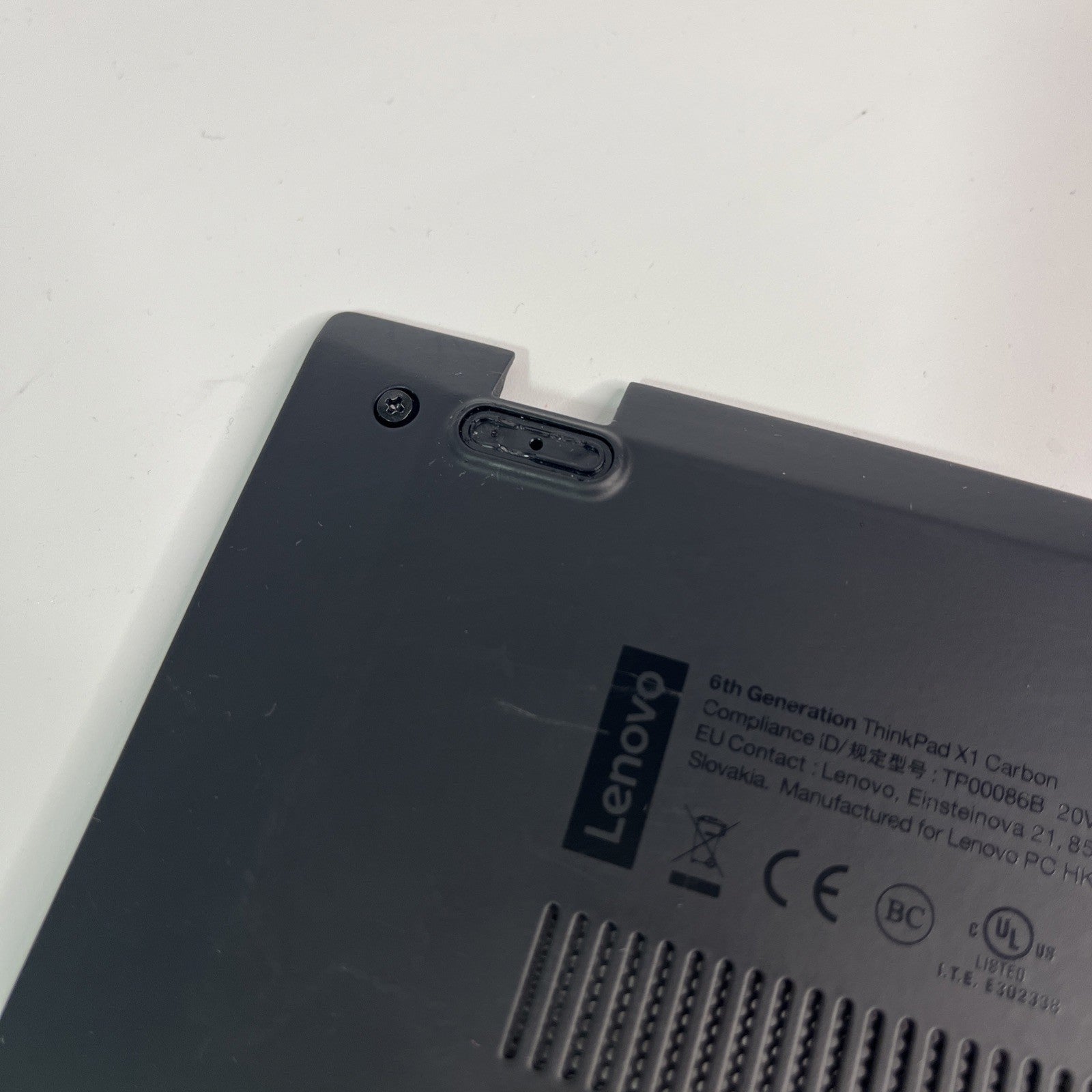 Genuine black ck Lenovo ThinkPad X1 Carbon 6th Gen Bottom Base Cover. #G B