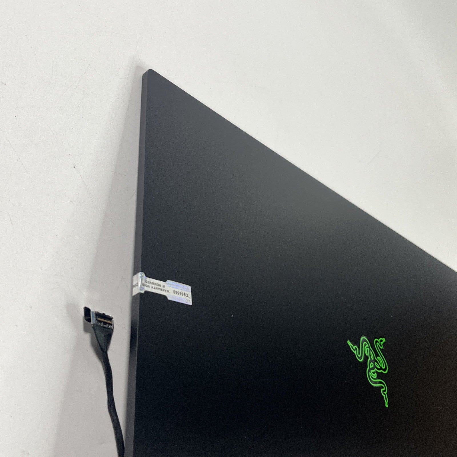 Genuine Black RAZER BLADE PRO 17 RZ09-0368 Complete Top Lid And Screen Assembly.