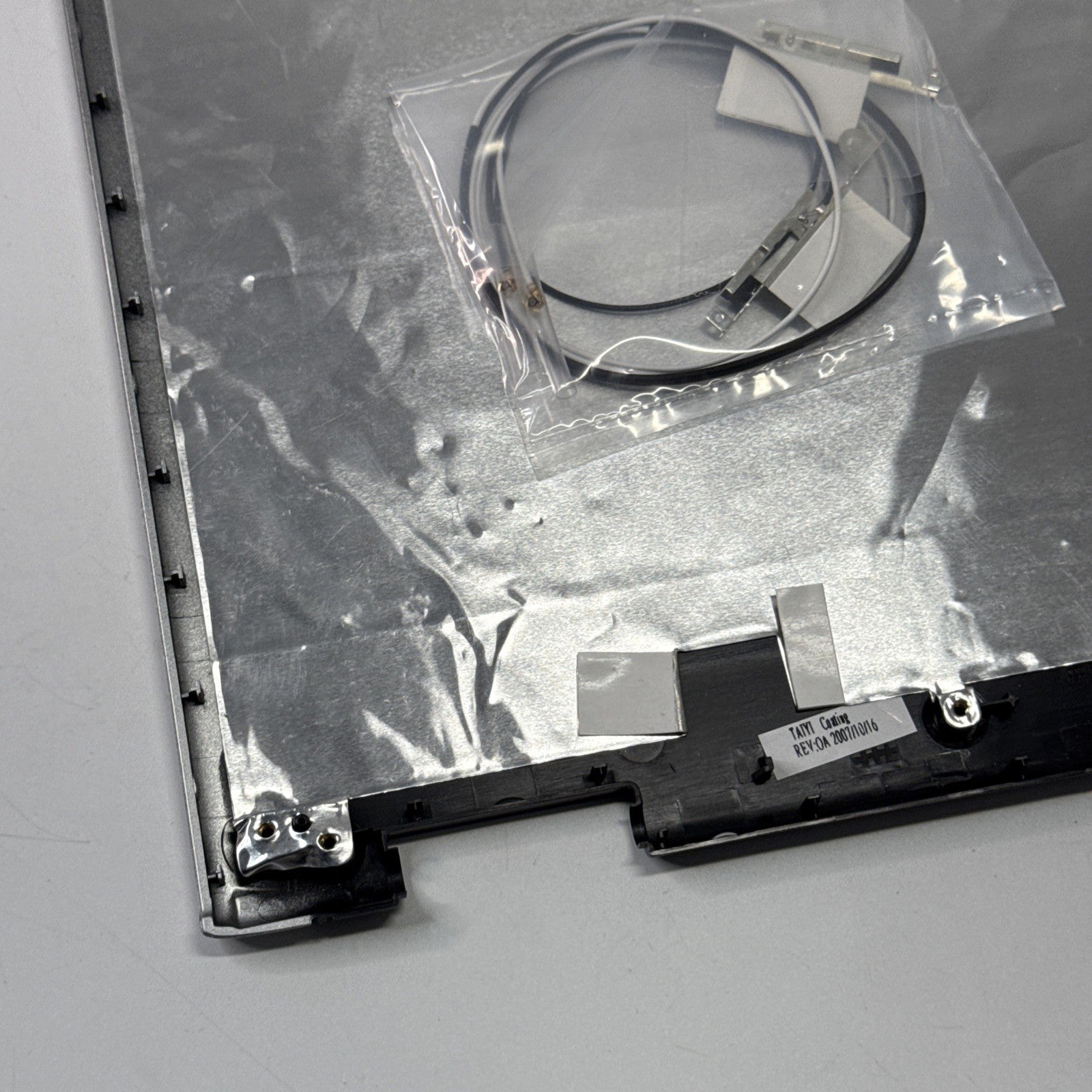 Acer Aspire 5100 60.ABHV5.007 LCD Top Back Rear Lid Cover  Silver