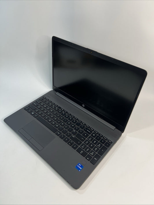 HP 250 G8 Intel Core i7-1165G7 16GB 256GB SSD 15.6 inch FHD Windows 11 Laptop