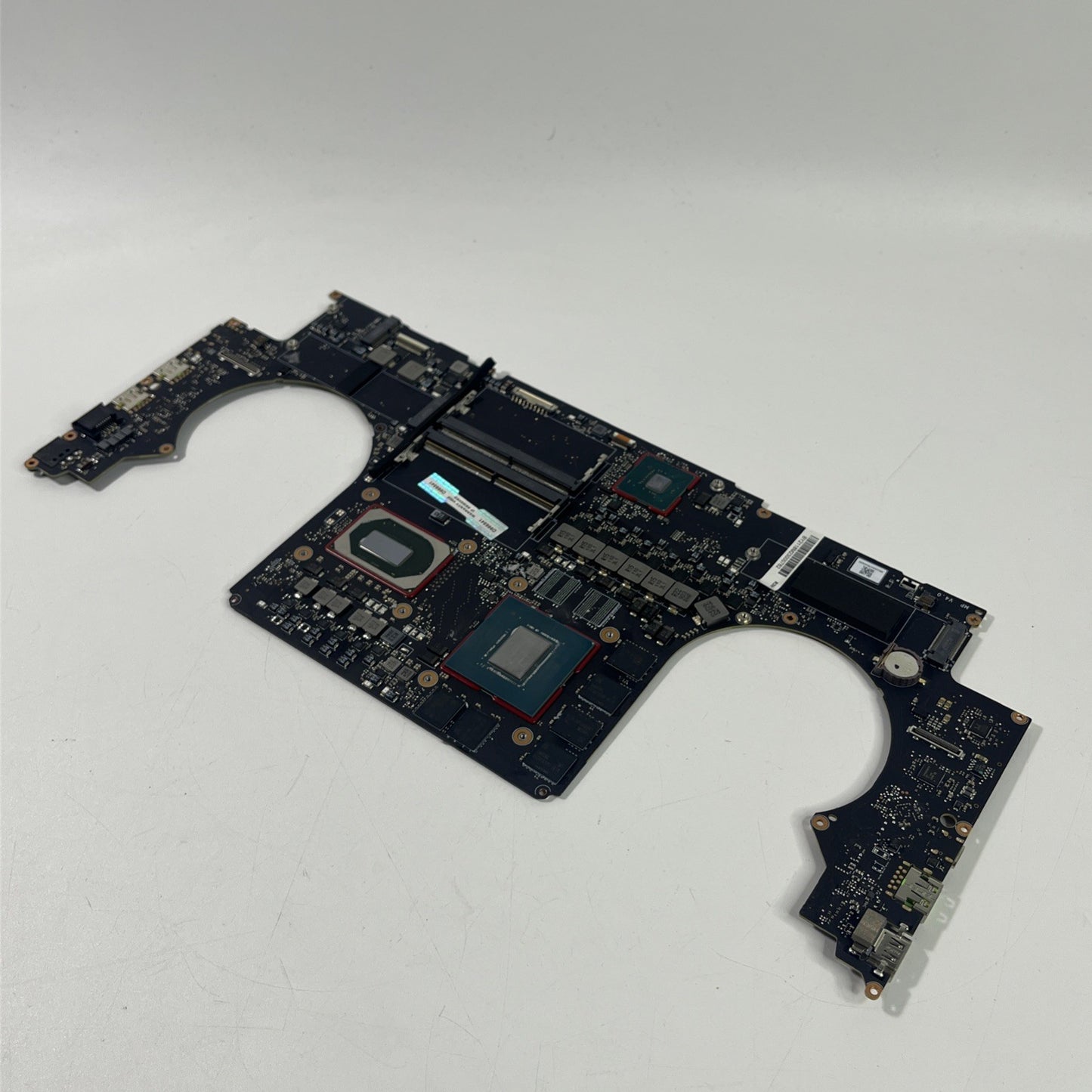 RAZER BLADE PRO 17 RZ09-0368 Intel I7-10875 RTX 6GB 3060 MOTHERBOARD. No Display