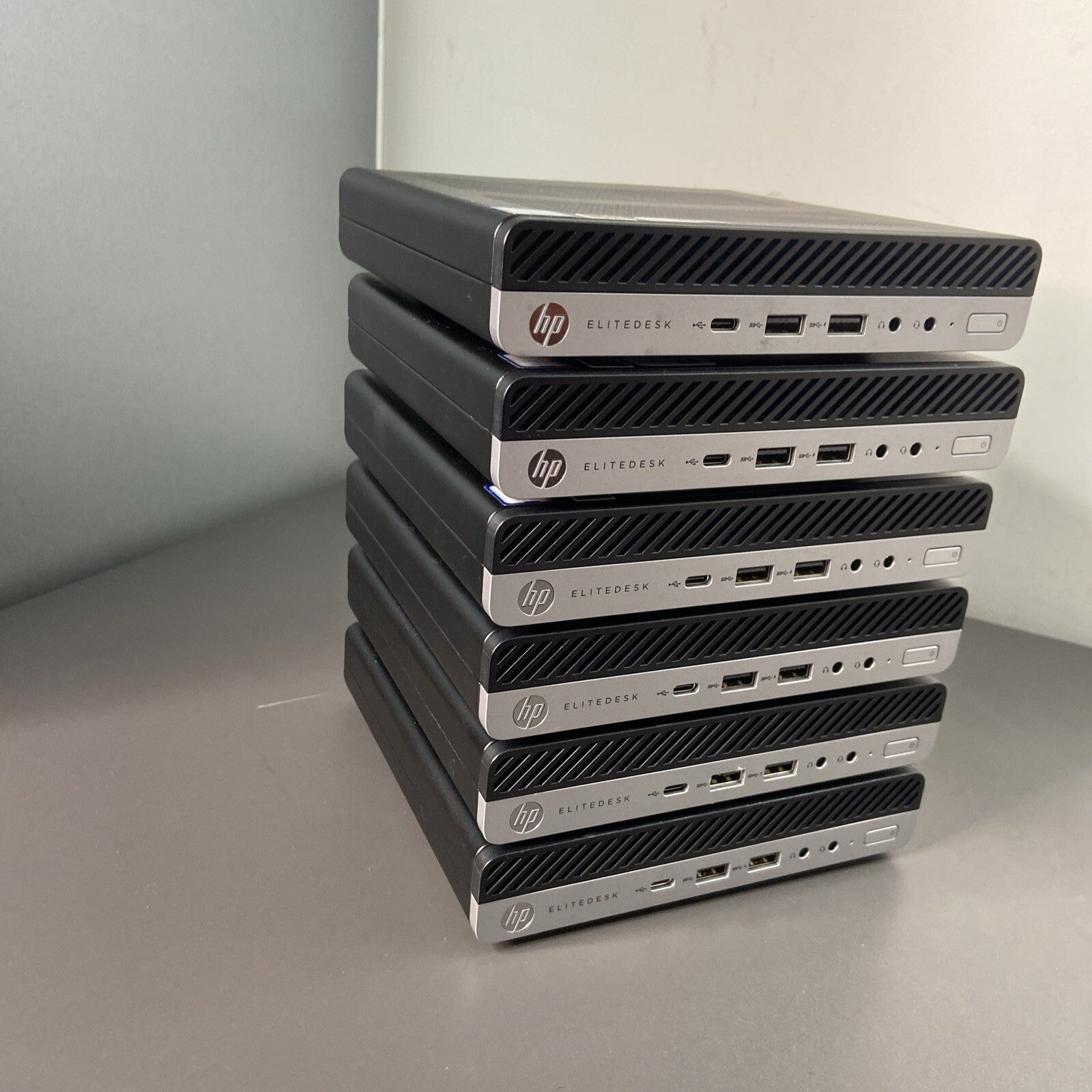  HP EliteDesk 800 G4 Mini PC - Intel i5-8500T, 16GB RAM, 256GB SSD Win 11 Pro