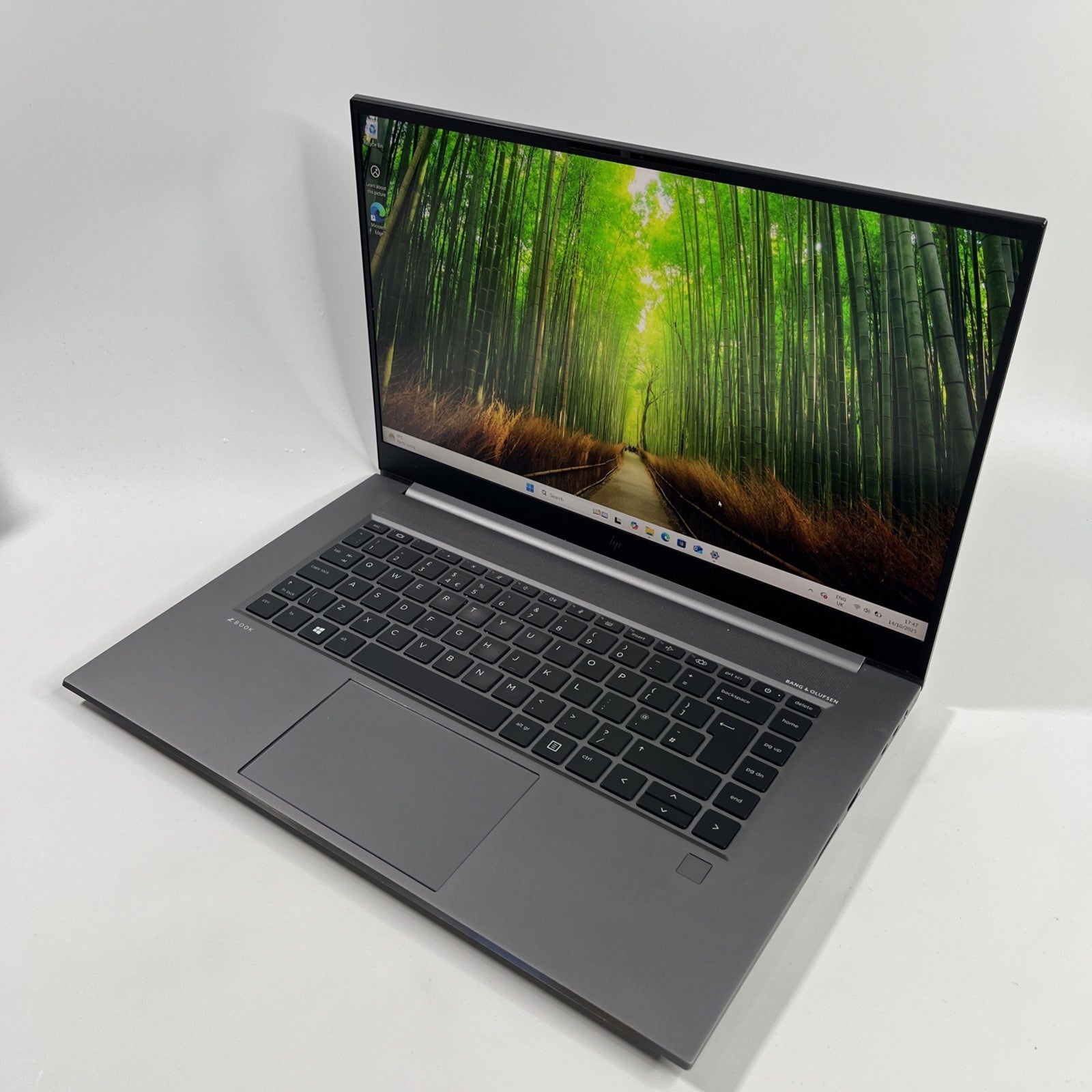 HP ZBook Studio G7 15.6in Laptop i7-10750H  16GB 512GB SSD Nvidia Quadro T100
